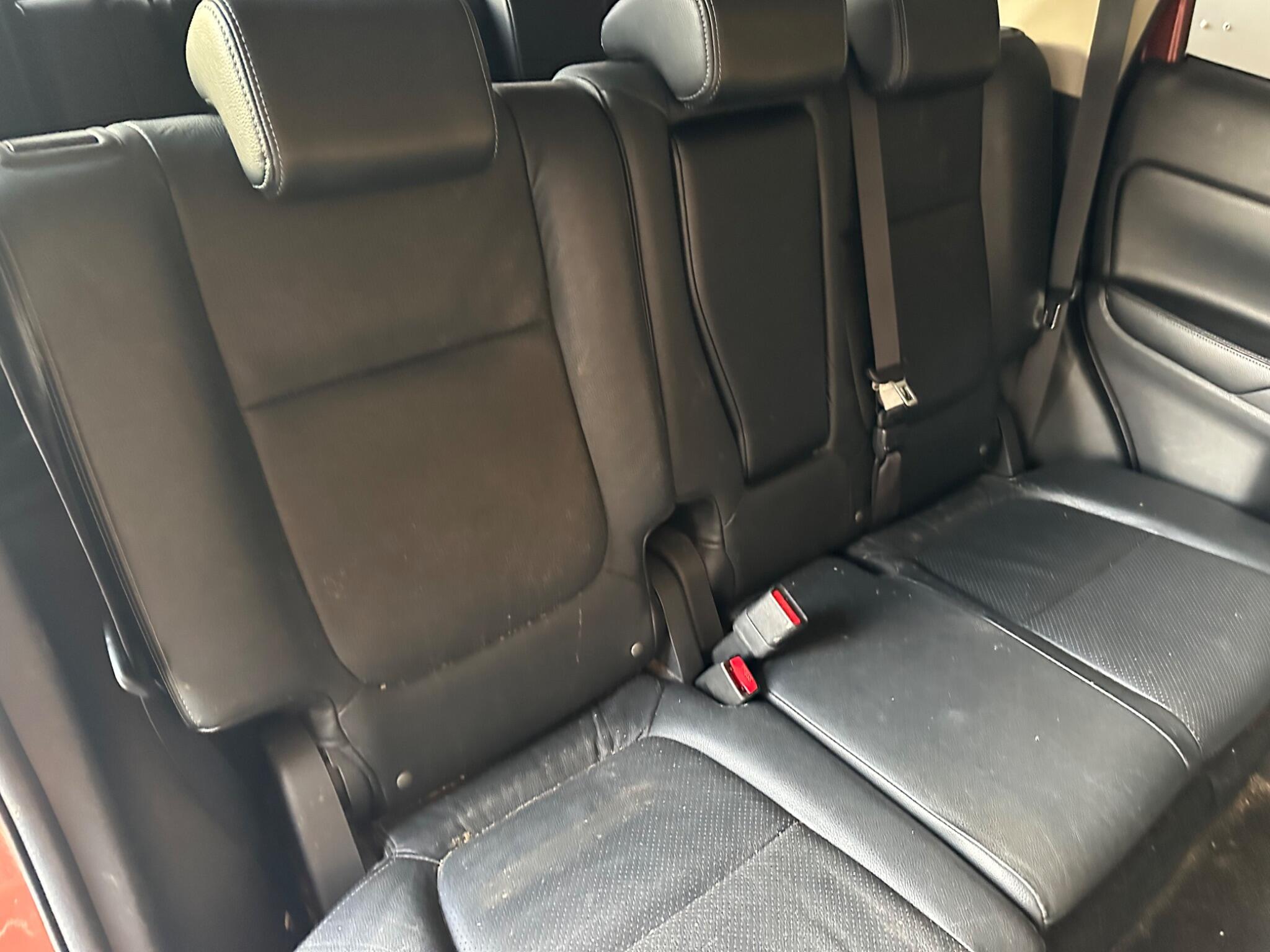 Mitsubishi Outlander view 8