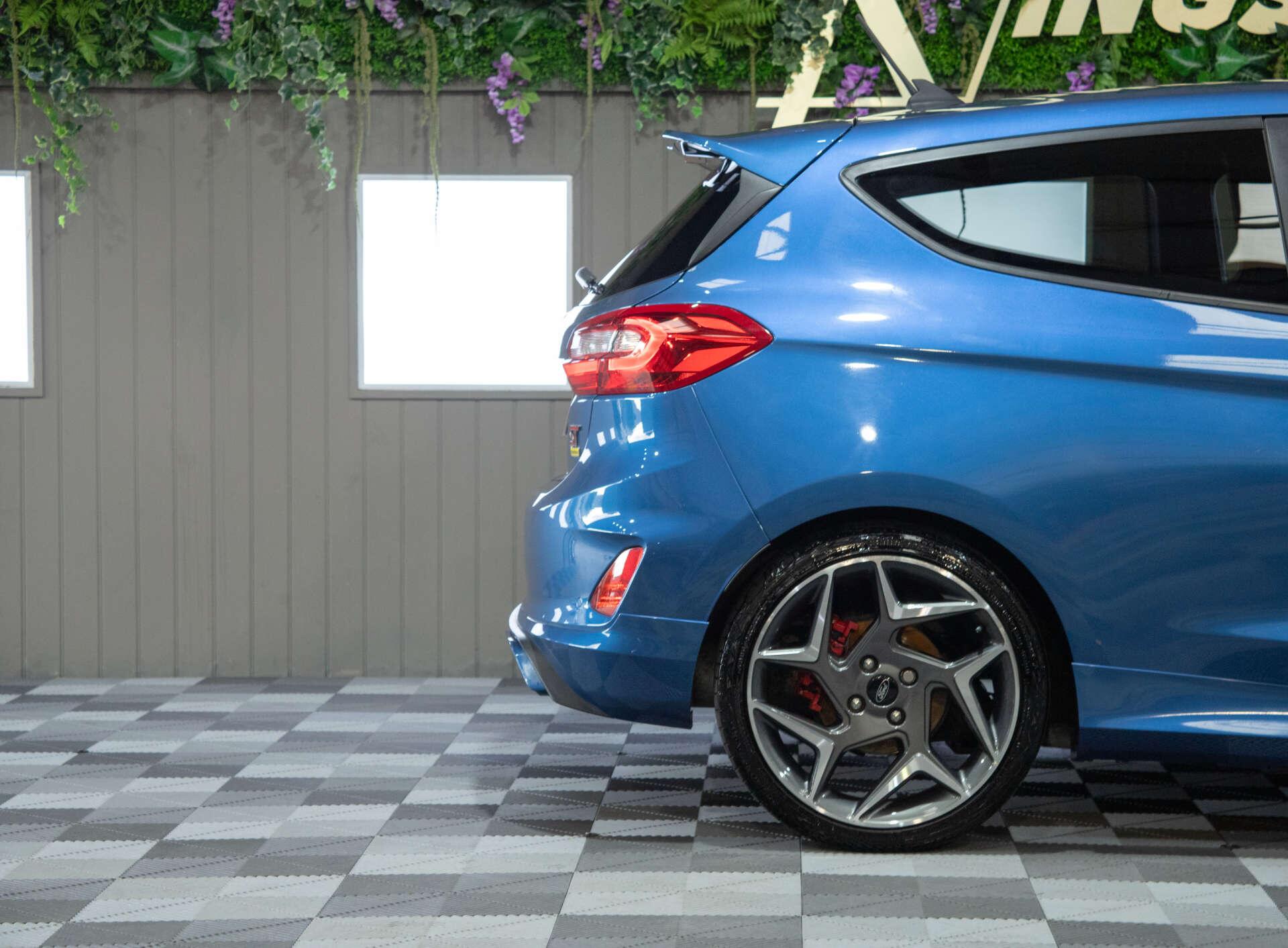 Ford Fiesta view 6