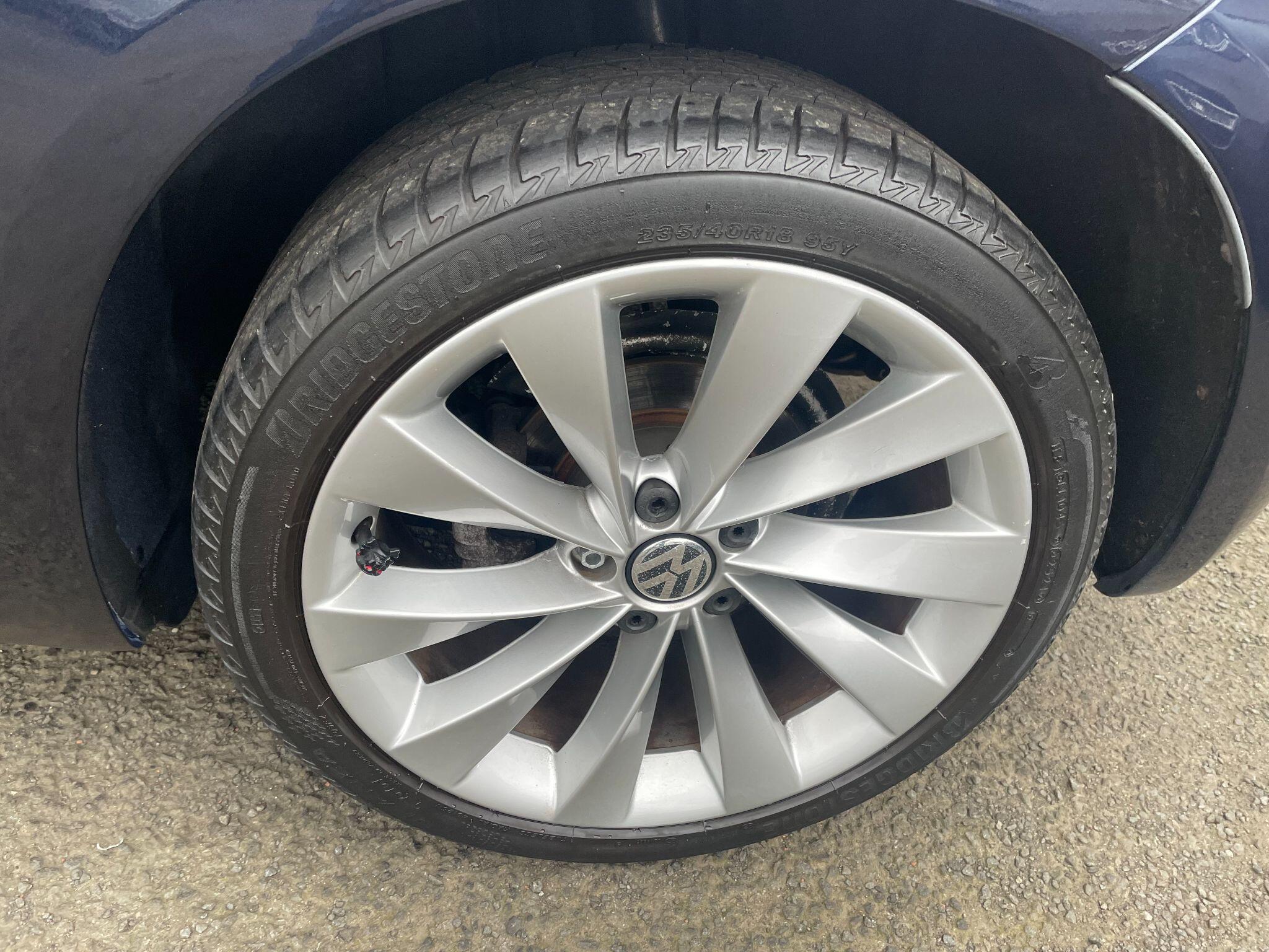 Volkswagen Scirocco view 35