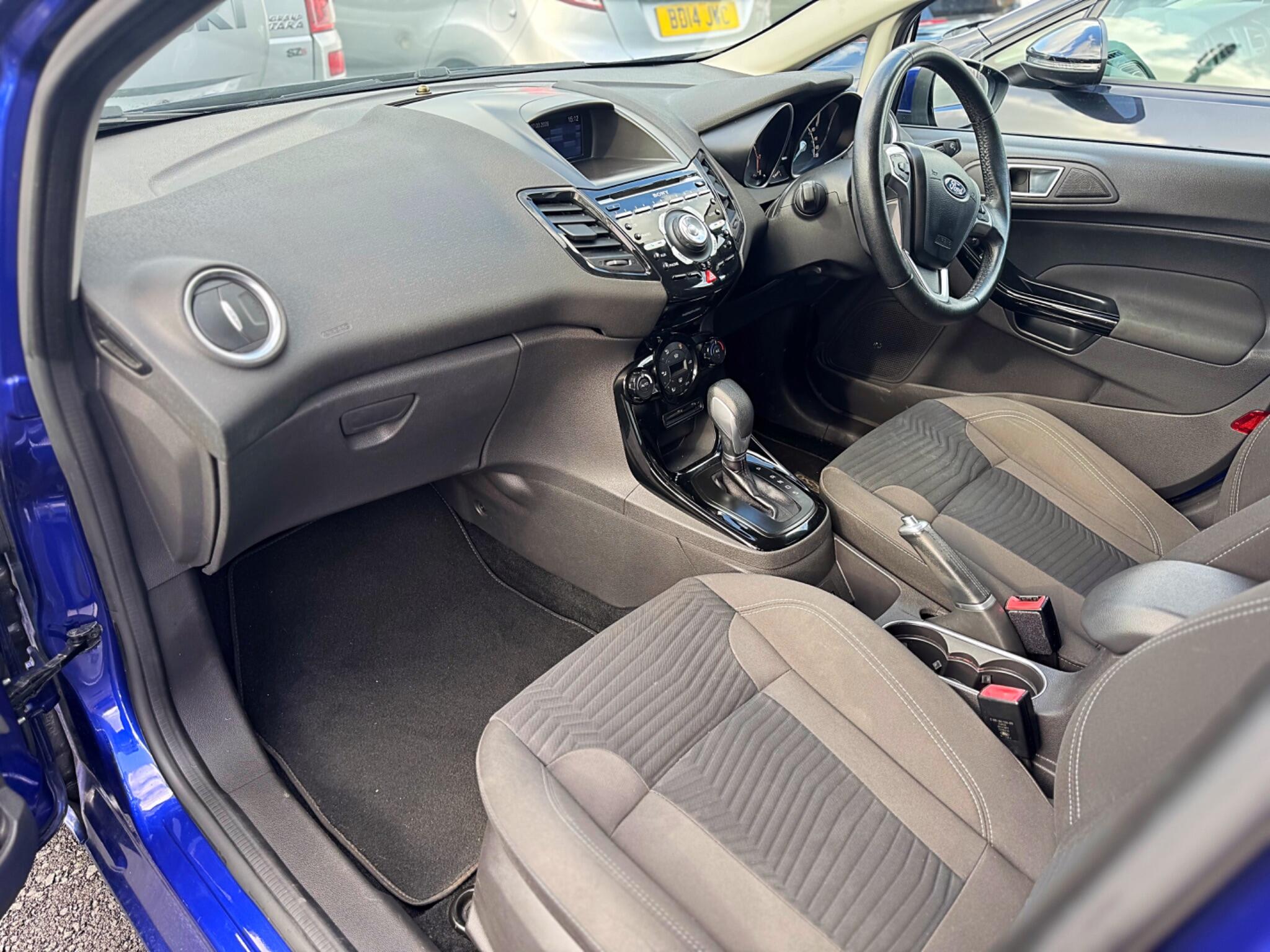 2015 Ford Fiesta 1.6 Titanium Powershift Euro 6 5dr image 44