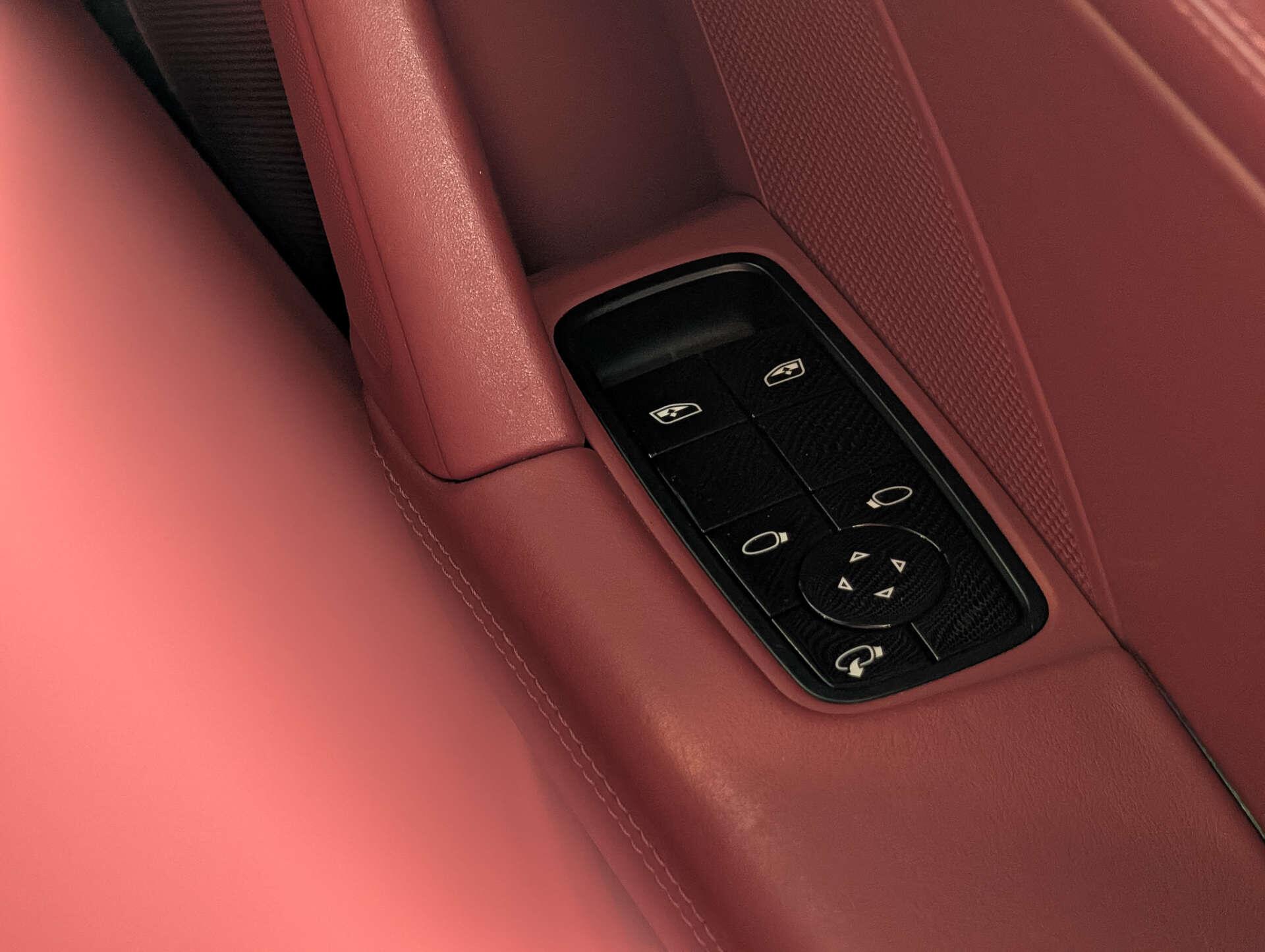 Porsche 911 view 29