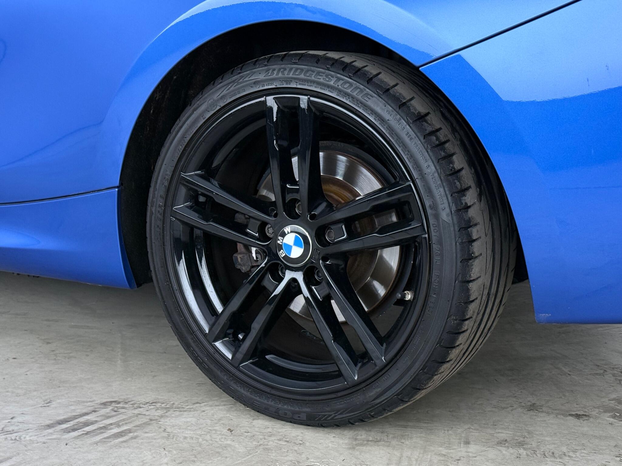 BMW 2 Series view 9