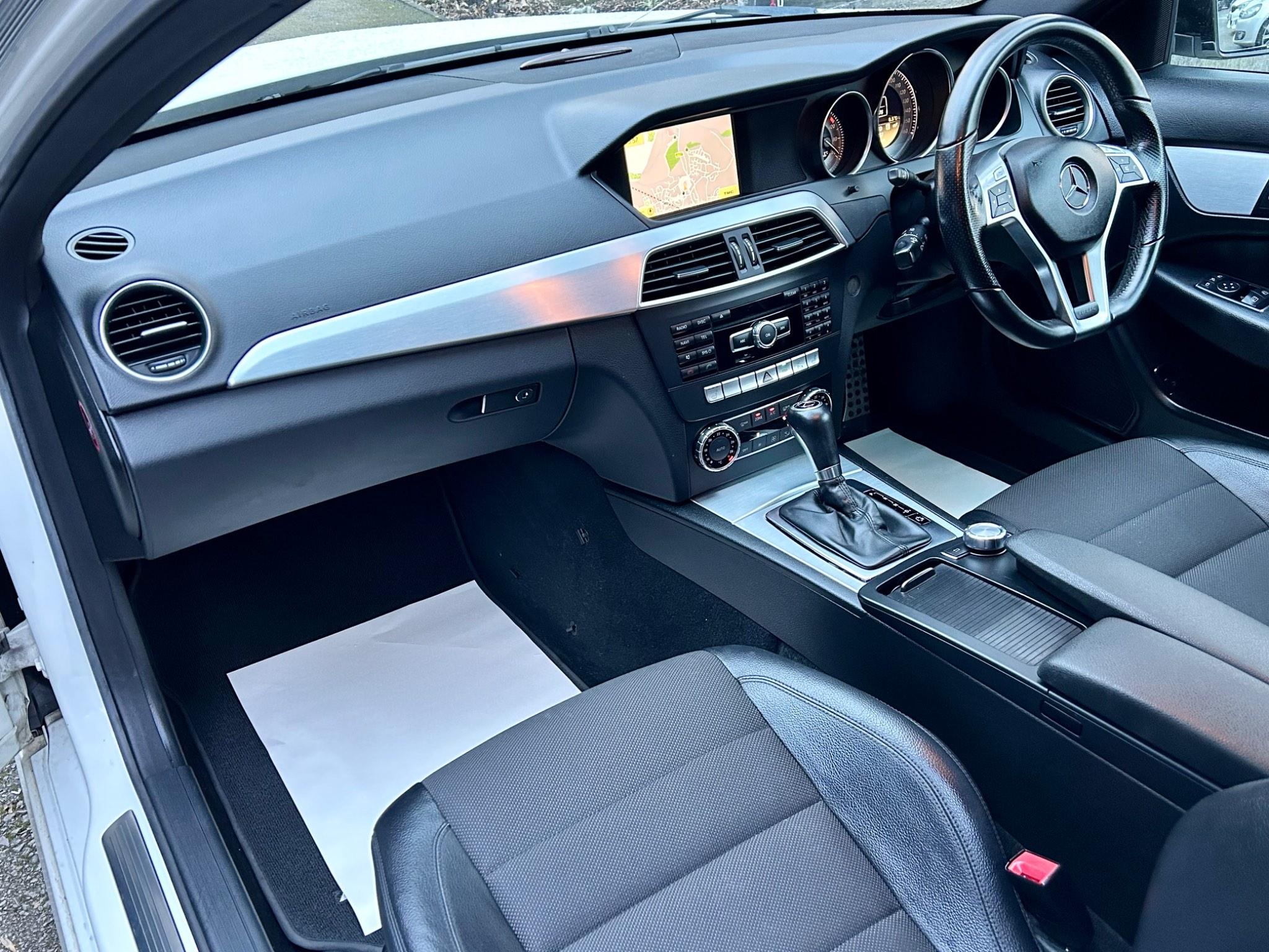 Mercedes-Benz C-Class view 15