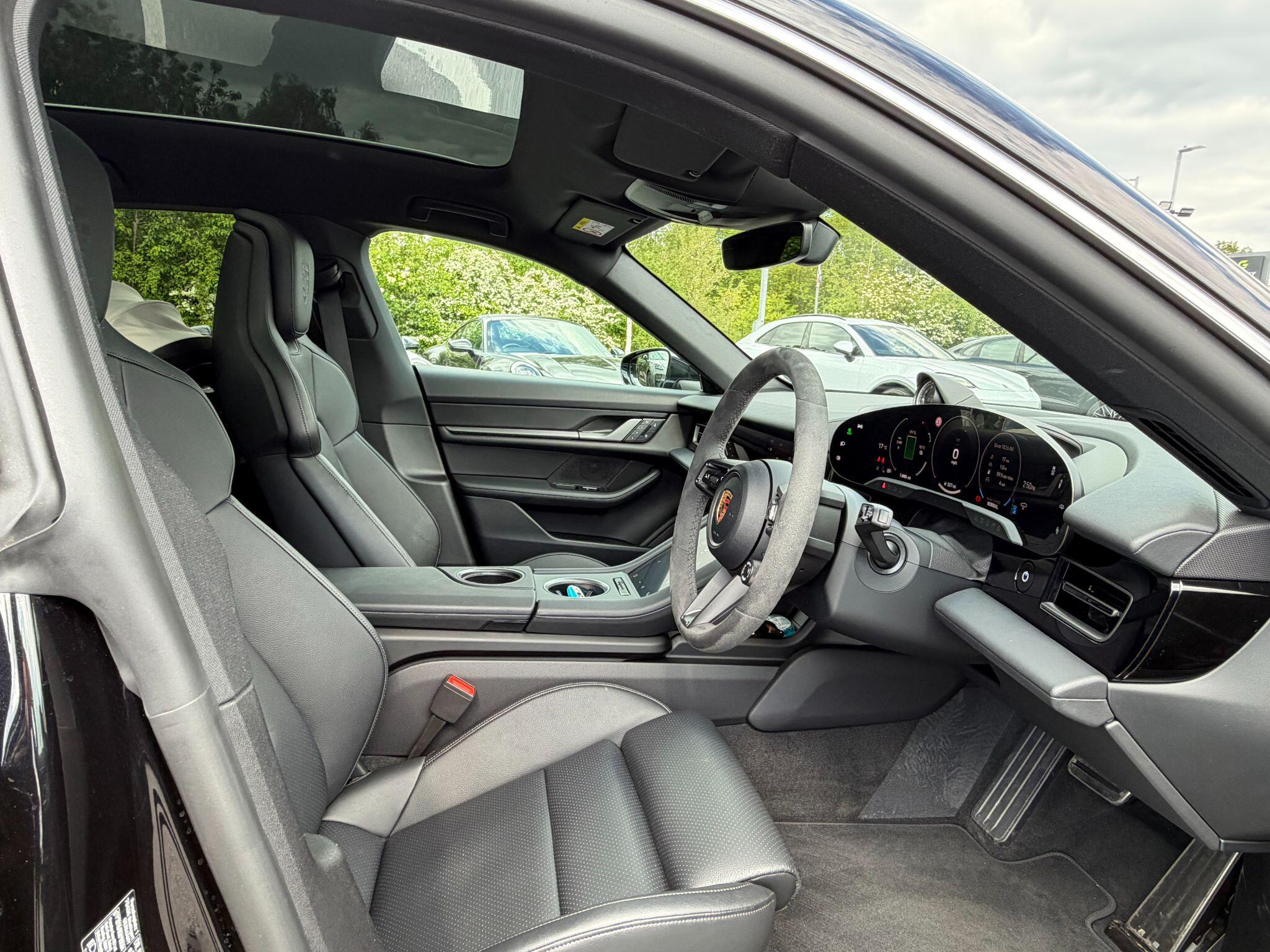 Porsche Taycan view 12