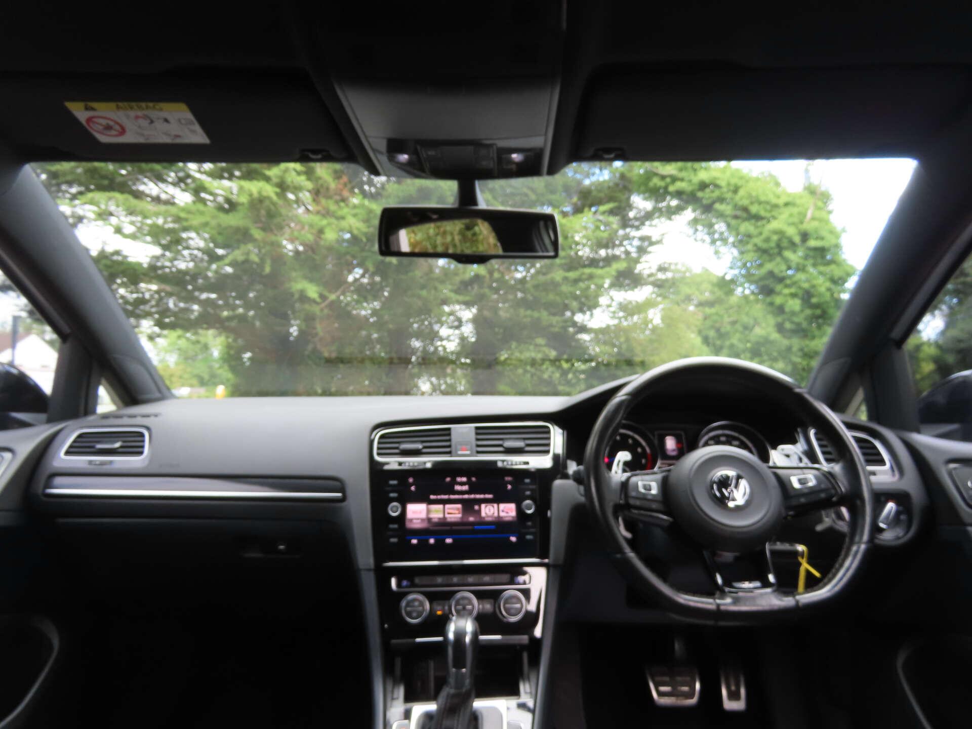 Volkswagen Golf view 10