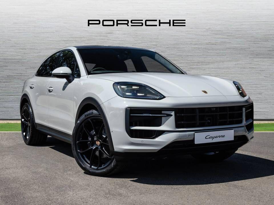Porsche Cayenne view 36