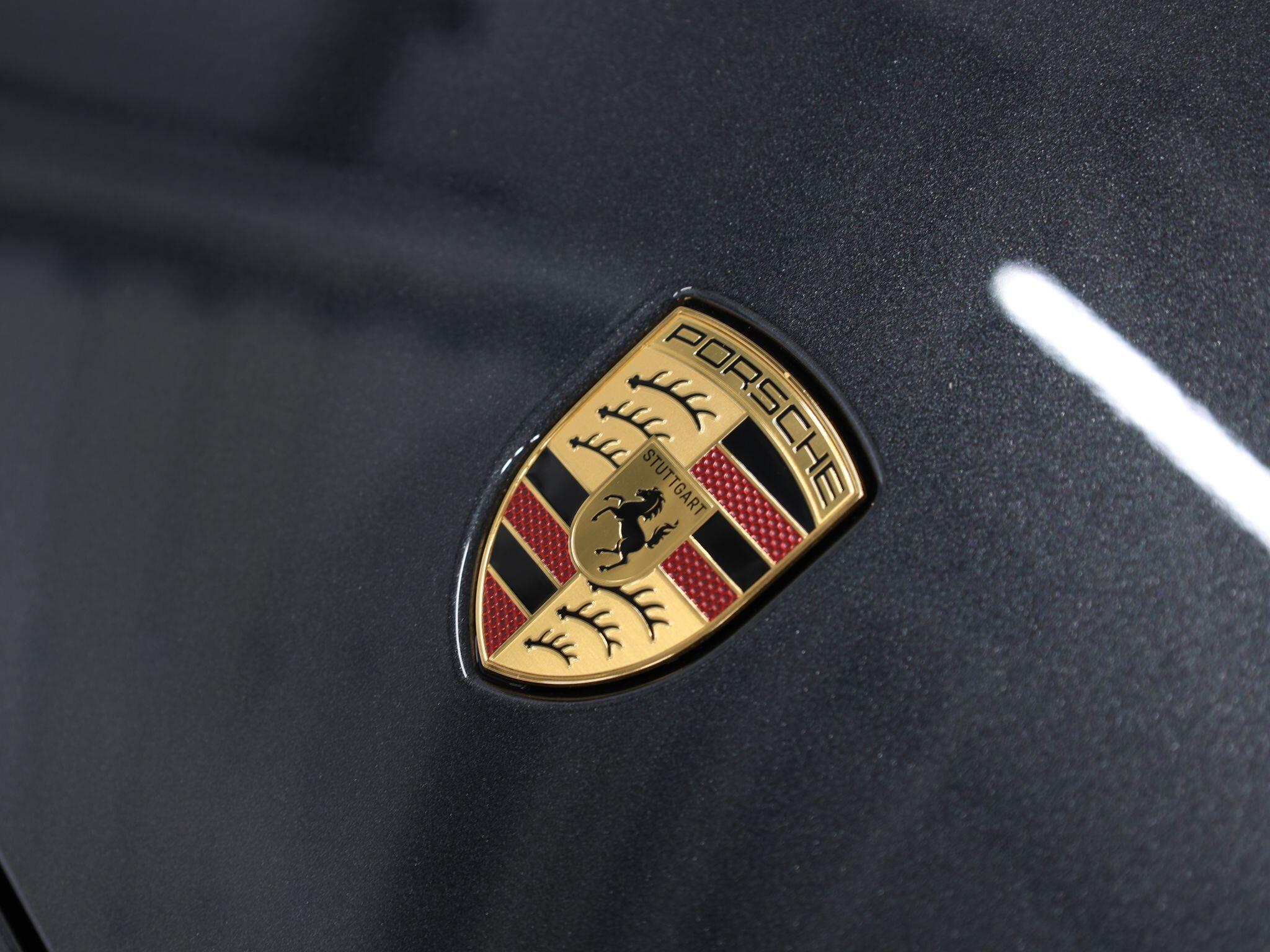 Porsche Taycan view 29