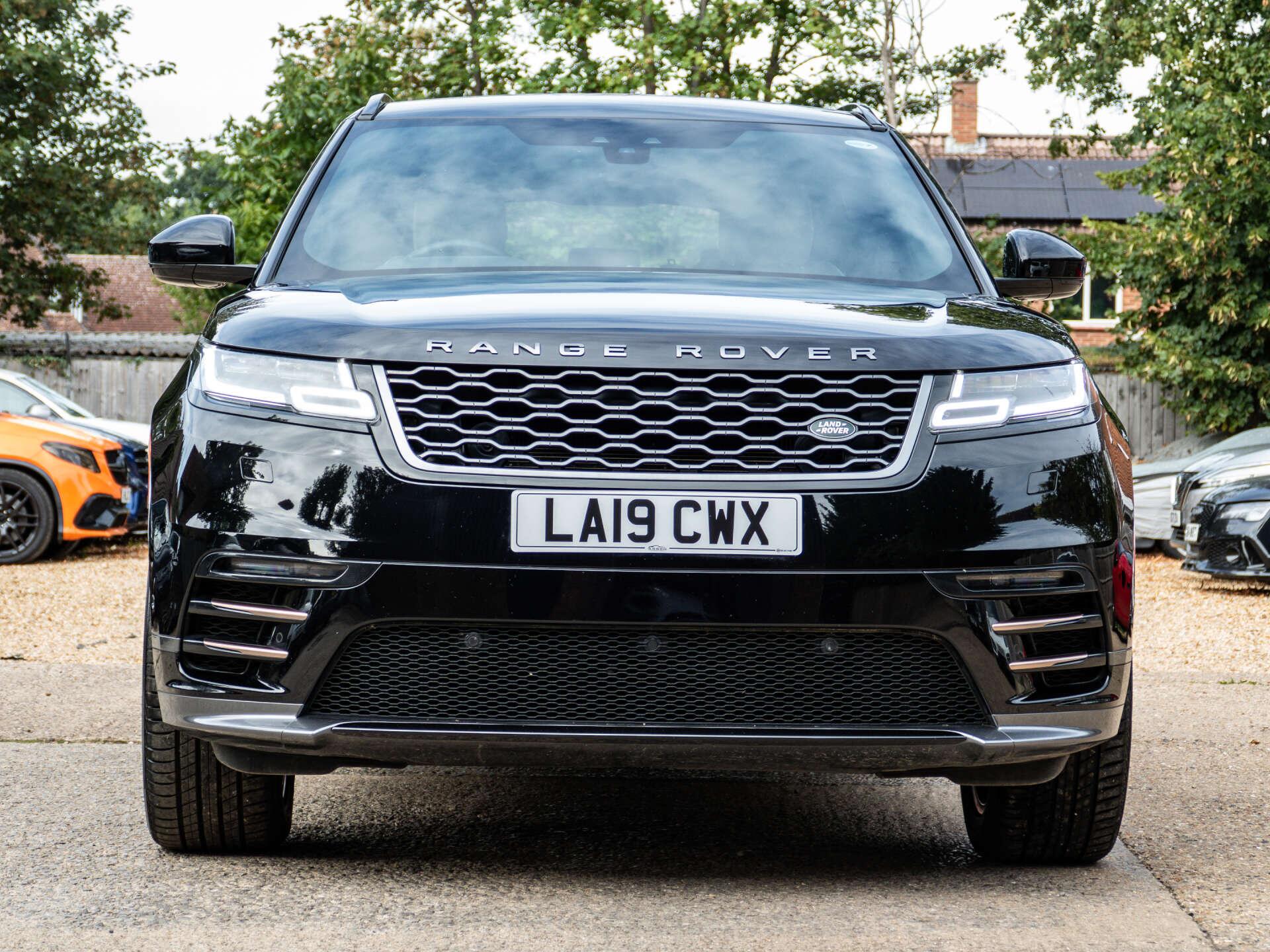 Land Rover Range Rover Velar view 10