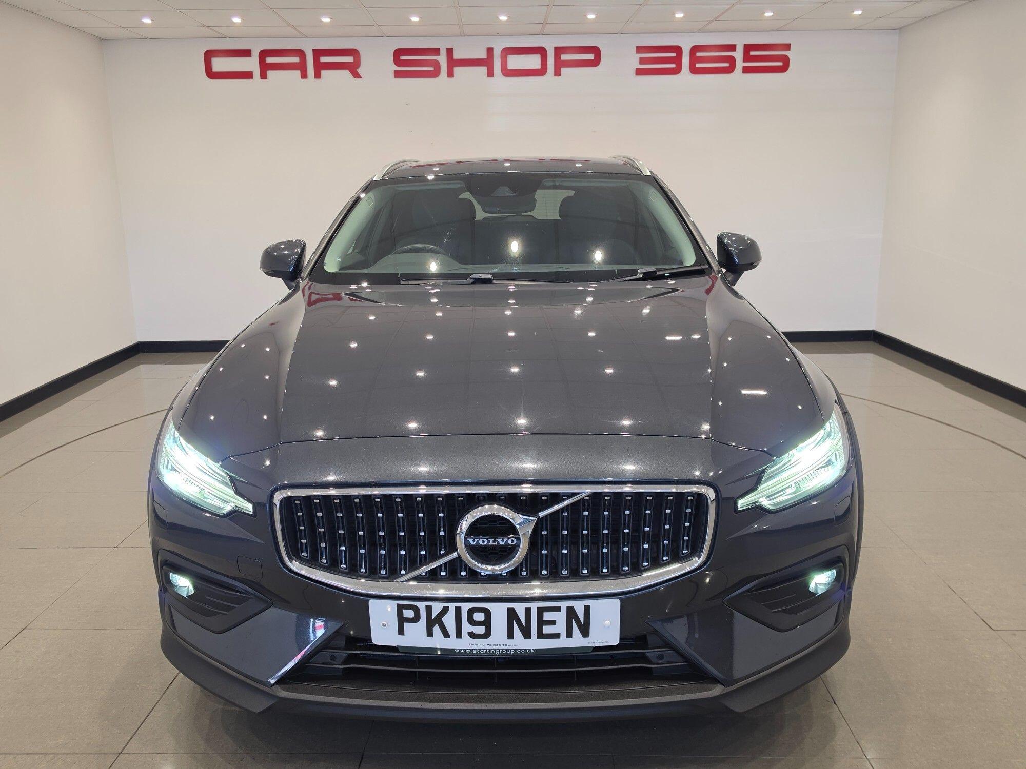 Volvo V60 Cross Country view 71