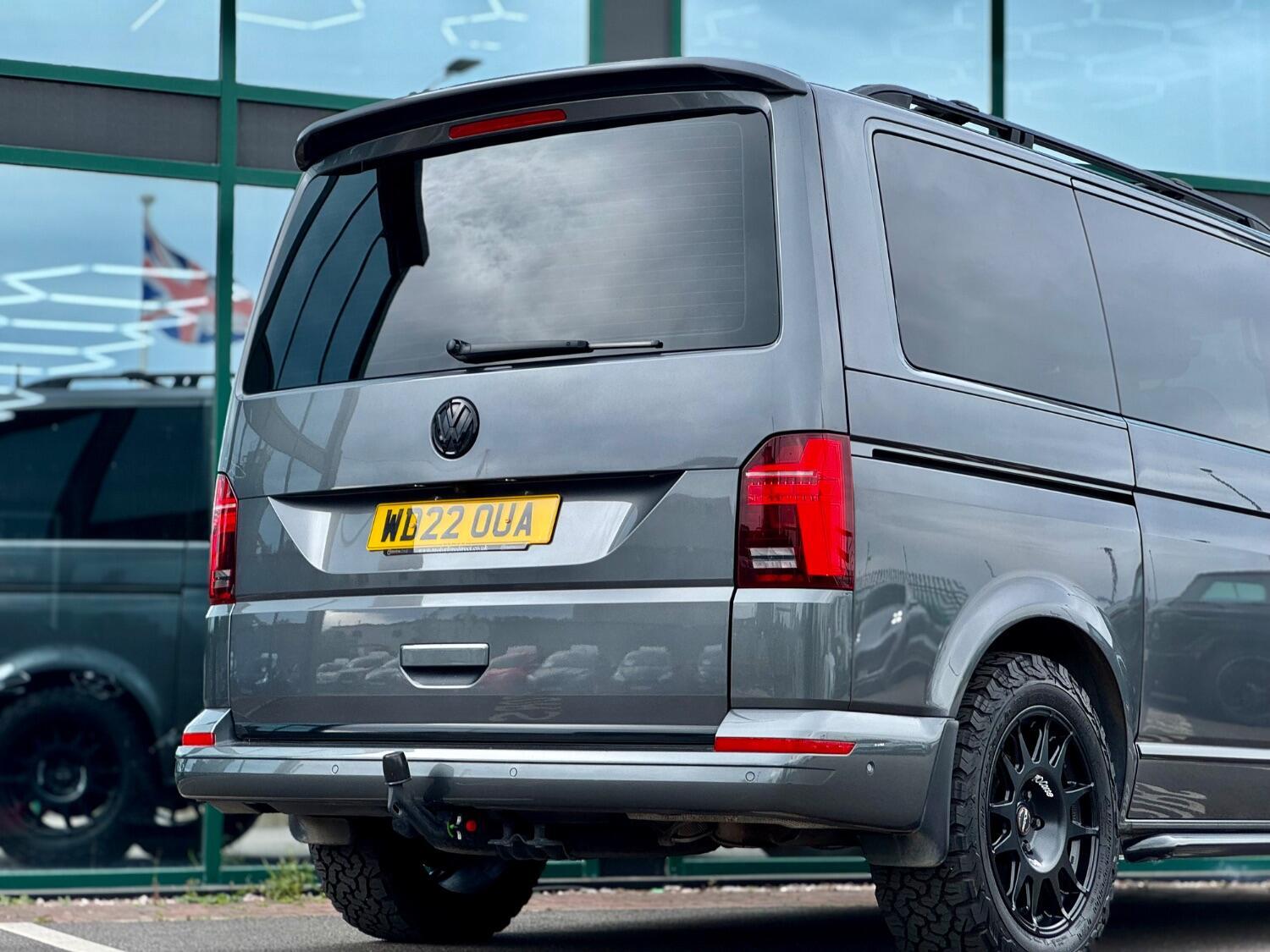 Volkswagen Caravelle view 30