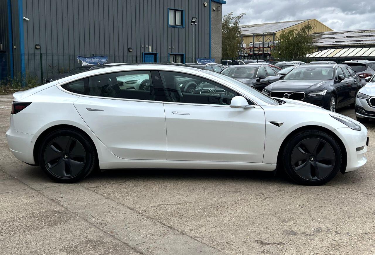 Tesla Model 3 view 8