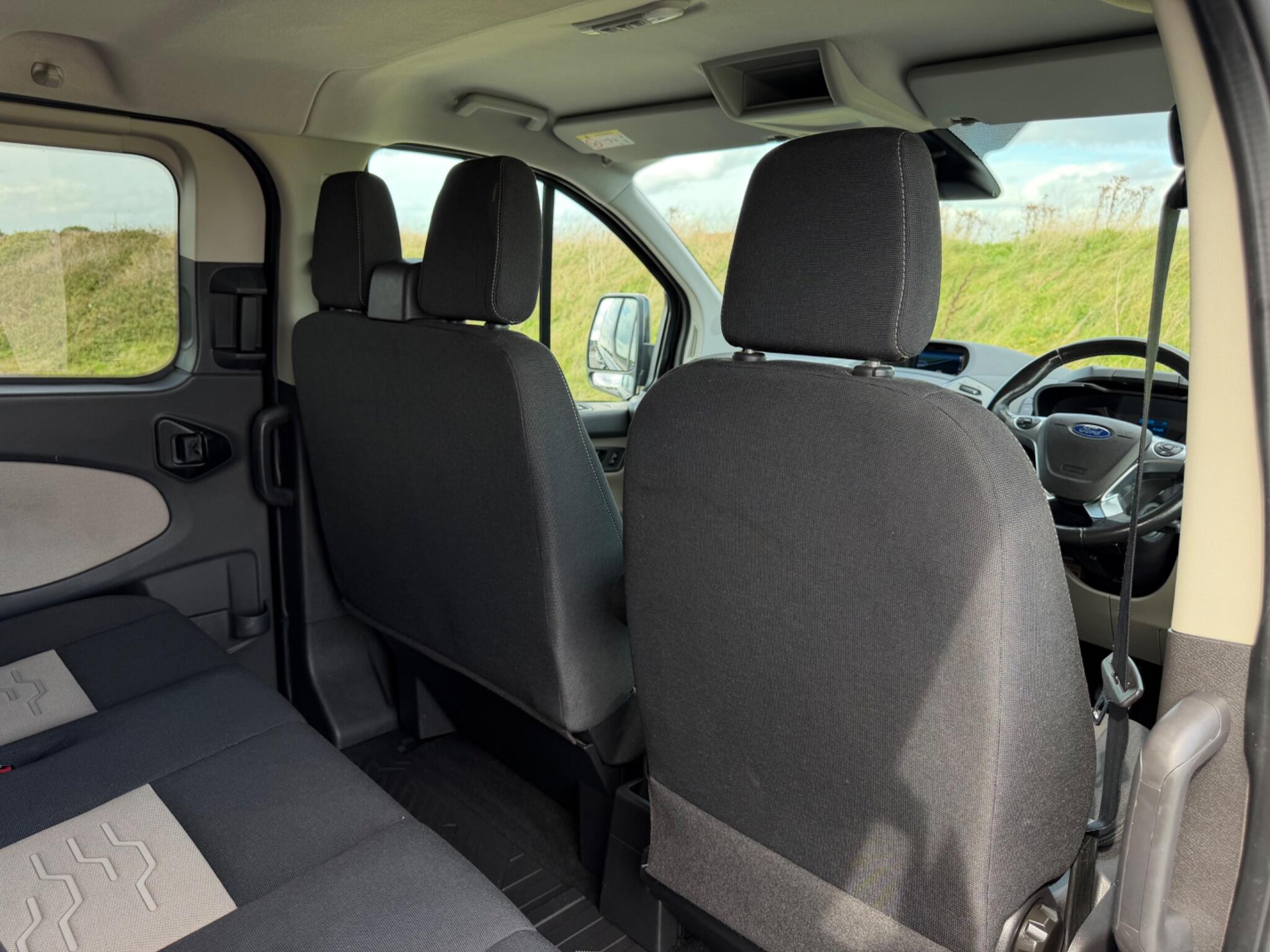 Ford Transit Custom view 31