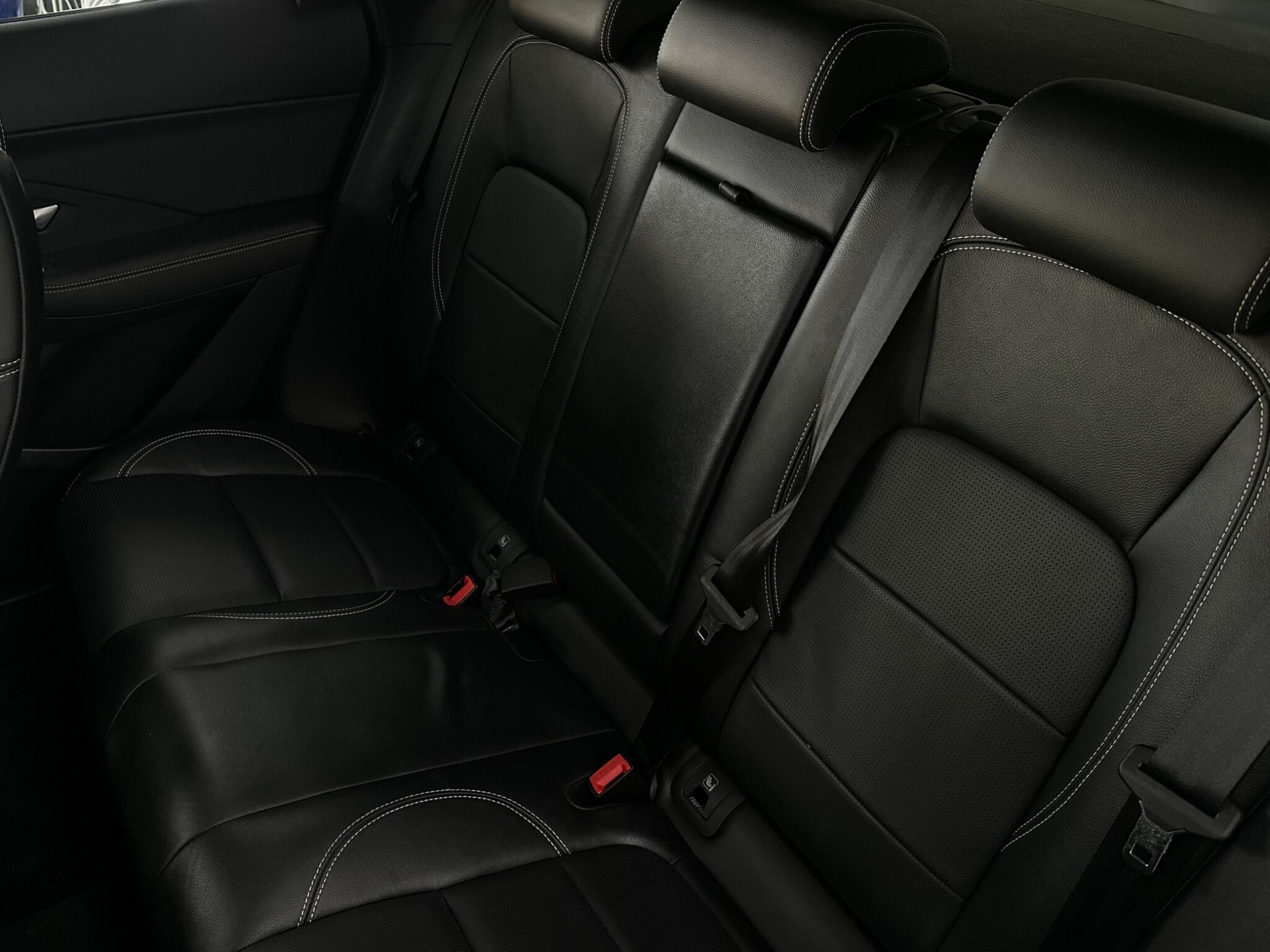 Jaguar E-Pace view 39