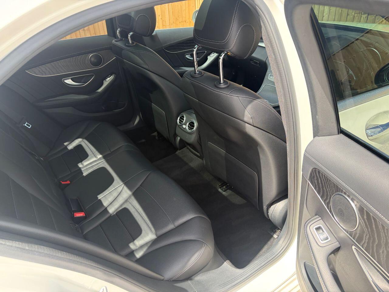 Mercedes-Benz C-Class view 25