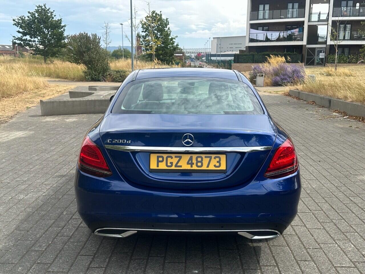Mercedes-Benz C-Class view 4