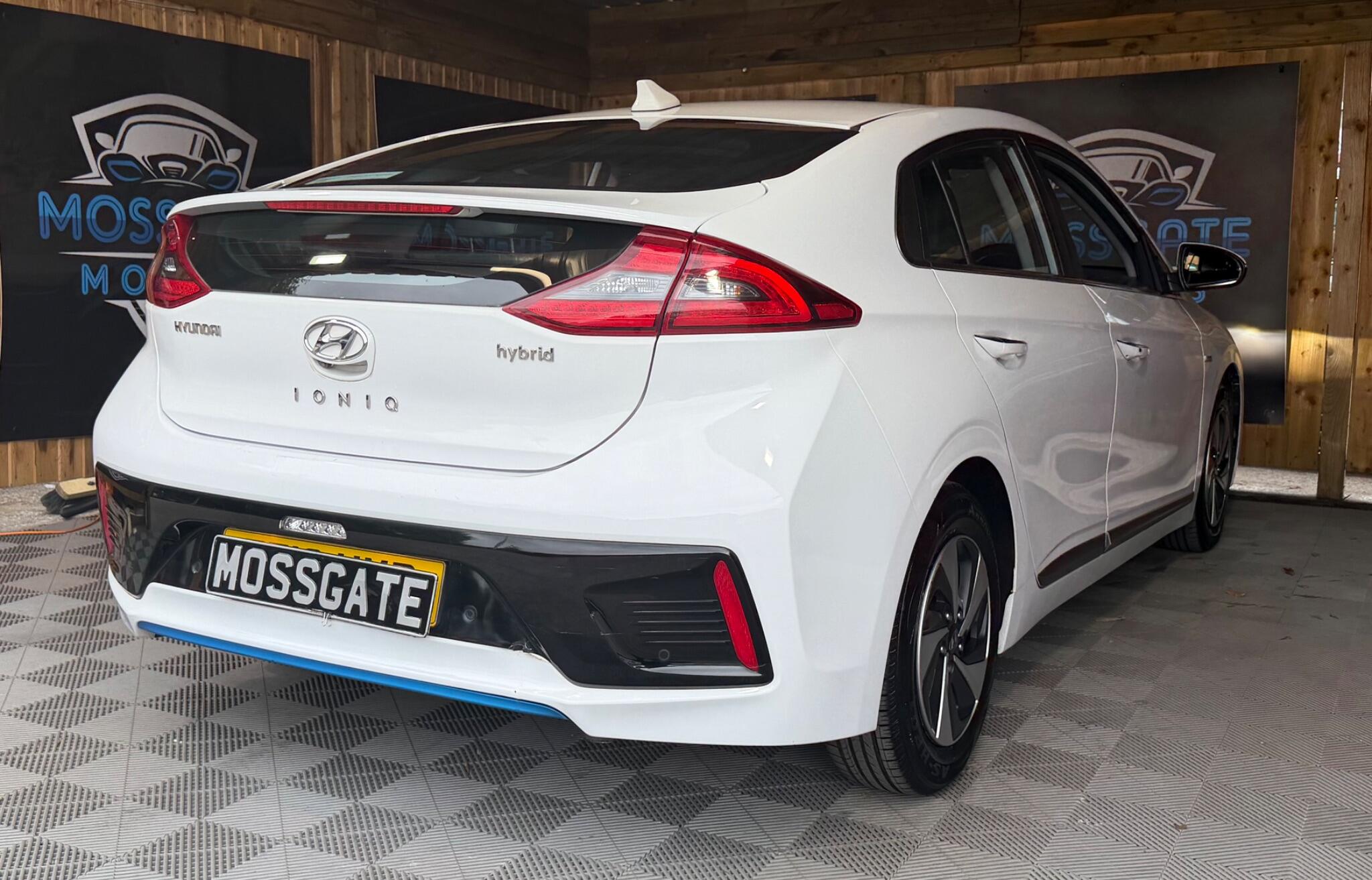 Hyundai Ioniq view 9