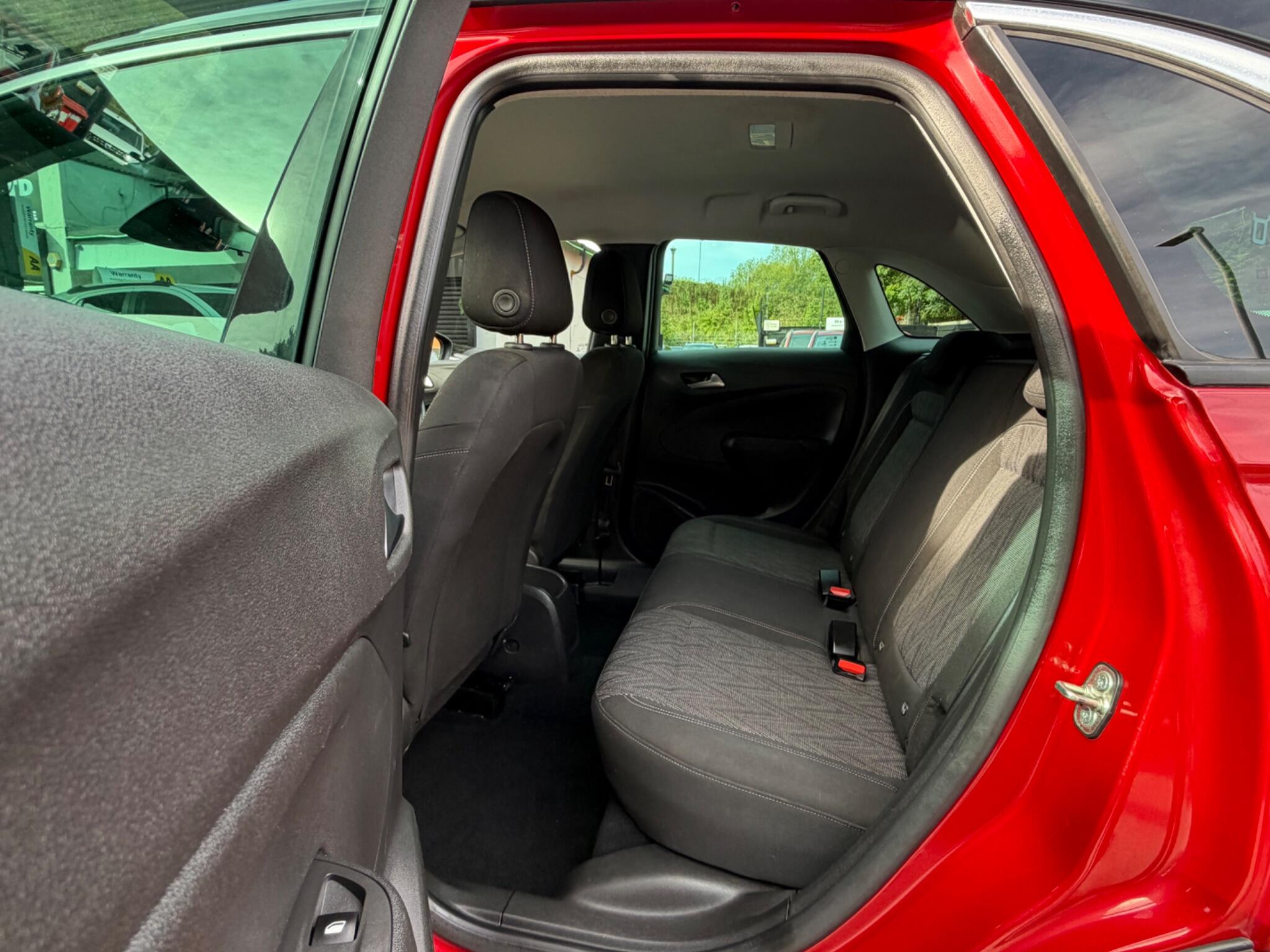 Vauxhall Crossland X view 19