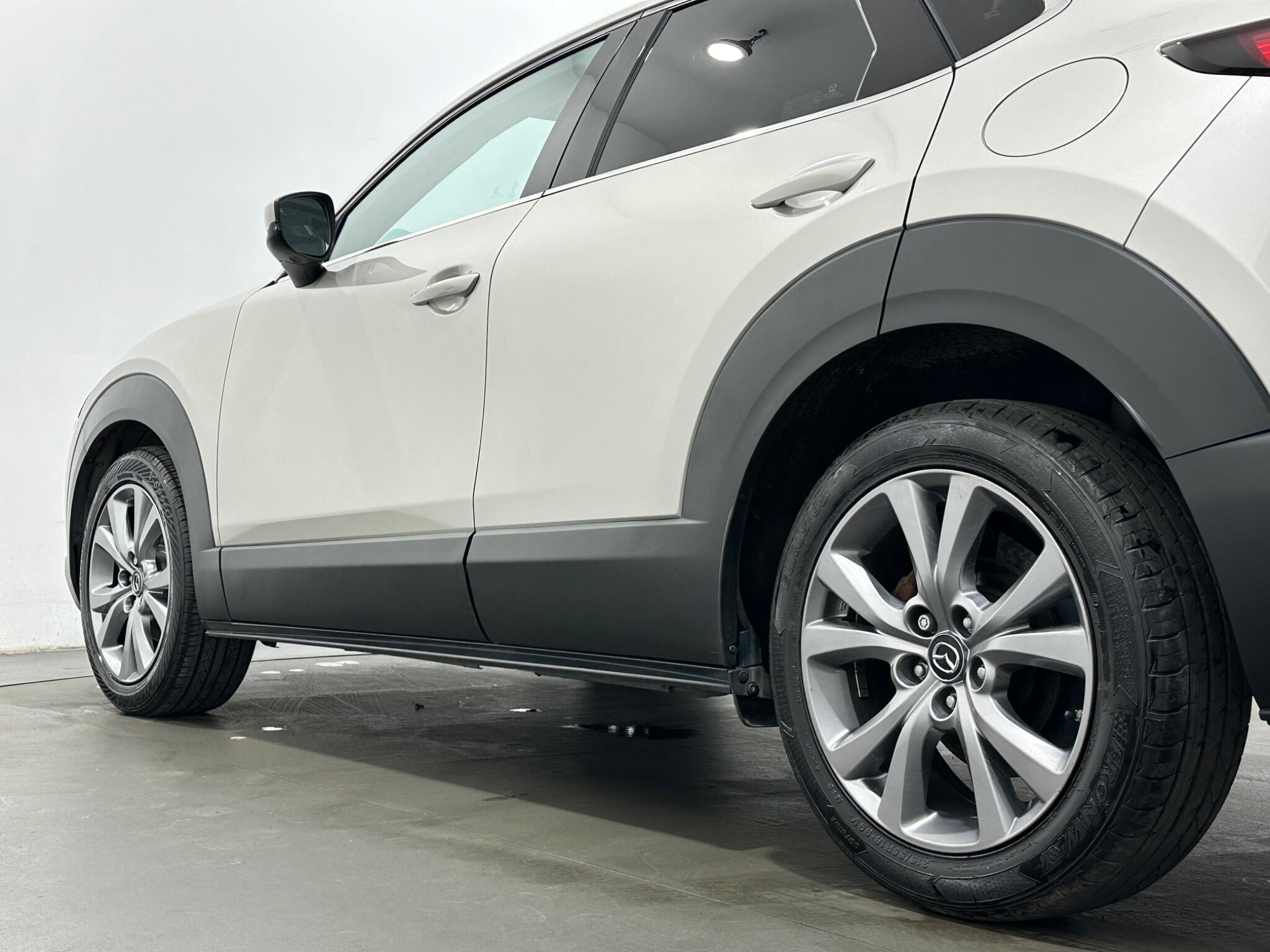 Mazda CX-30 view 48