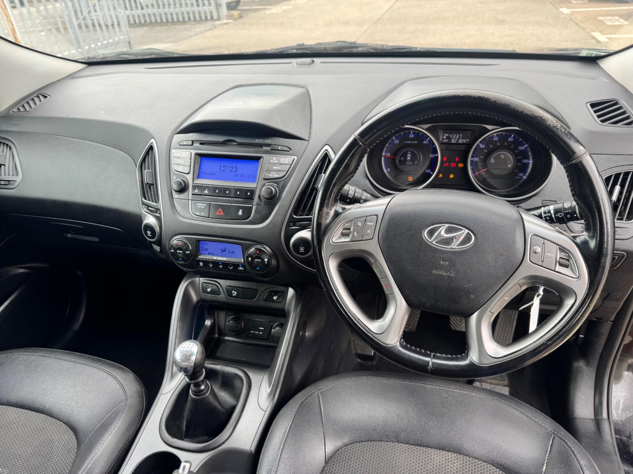 Hyundai ix35 view 45