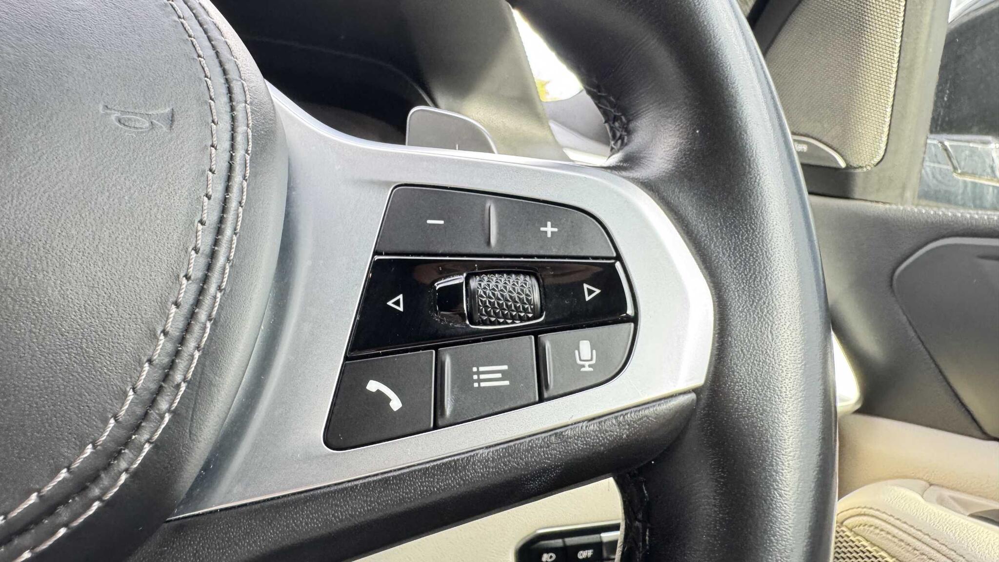BMW X5 view 42