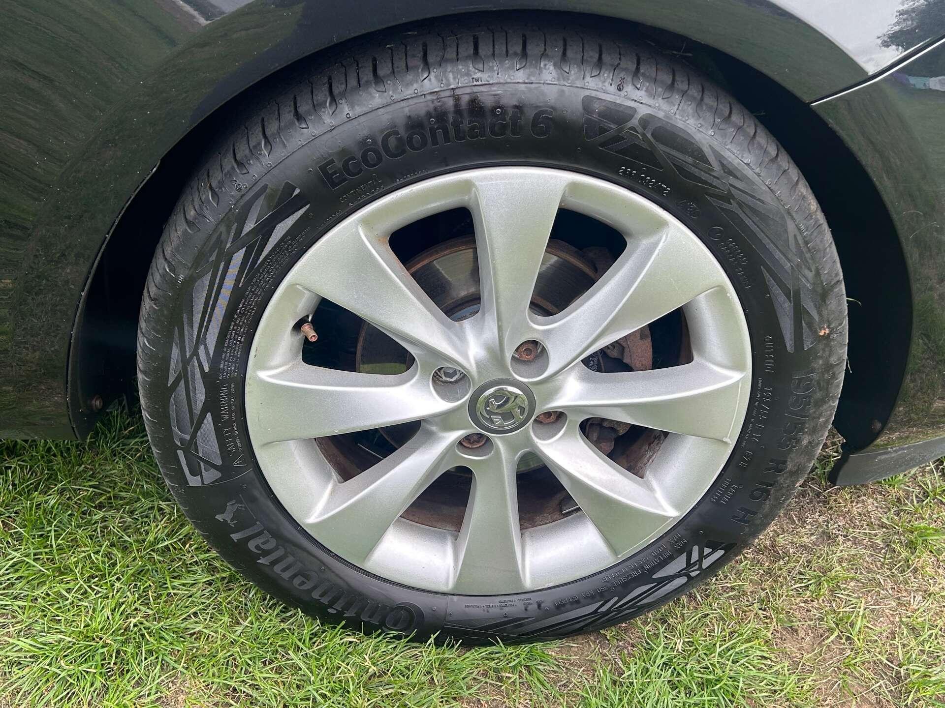 Vauxhall Corsa view 23