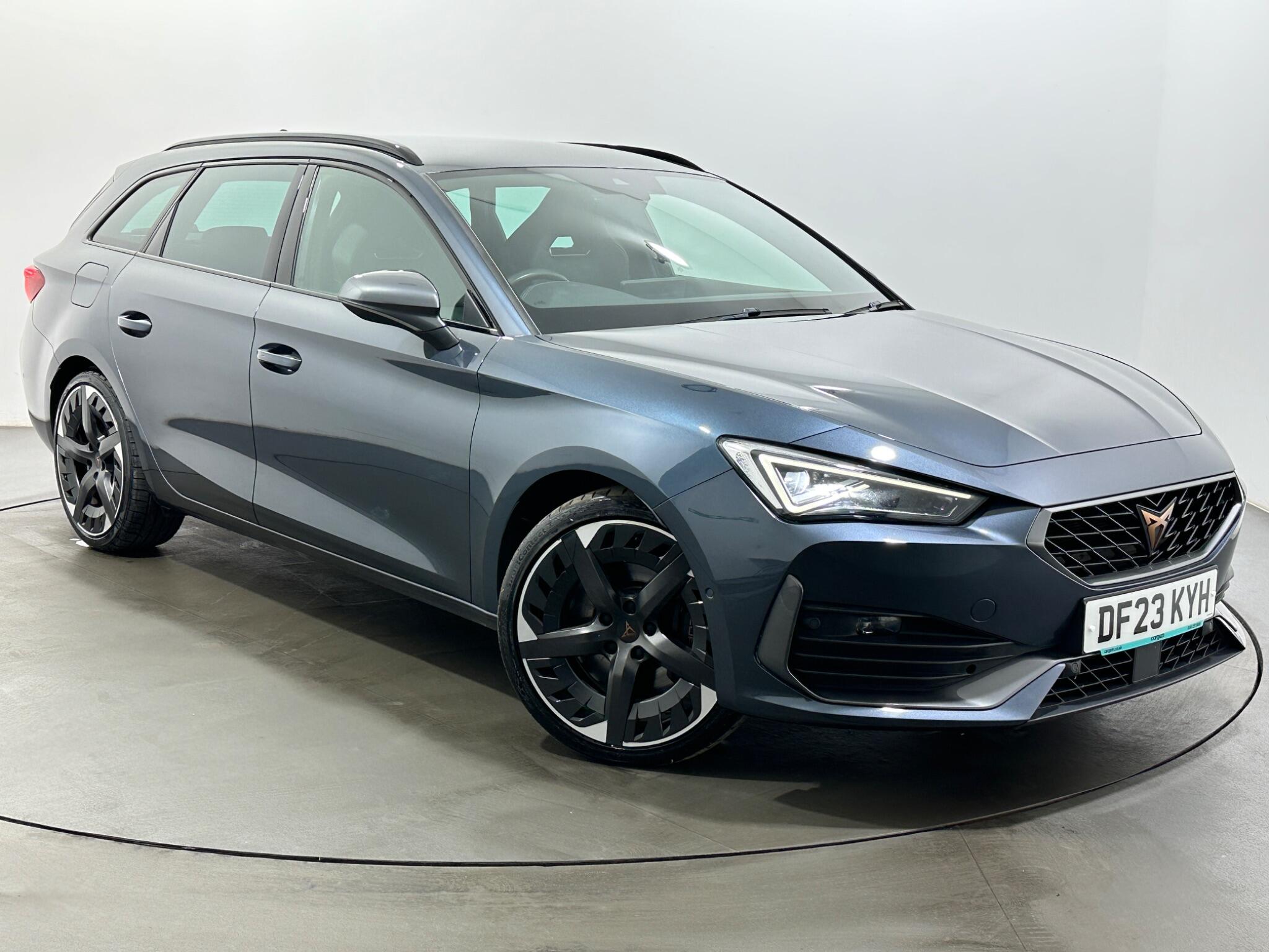 Cupra CUPRA Leon view 55