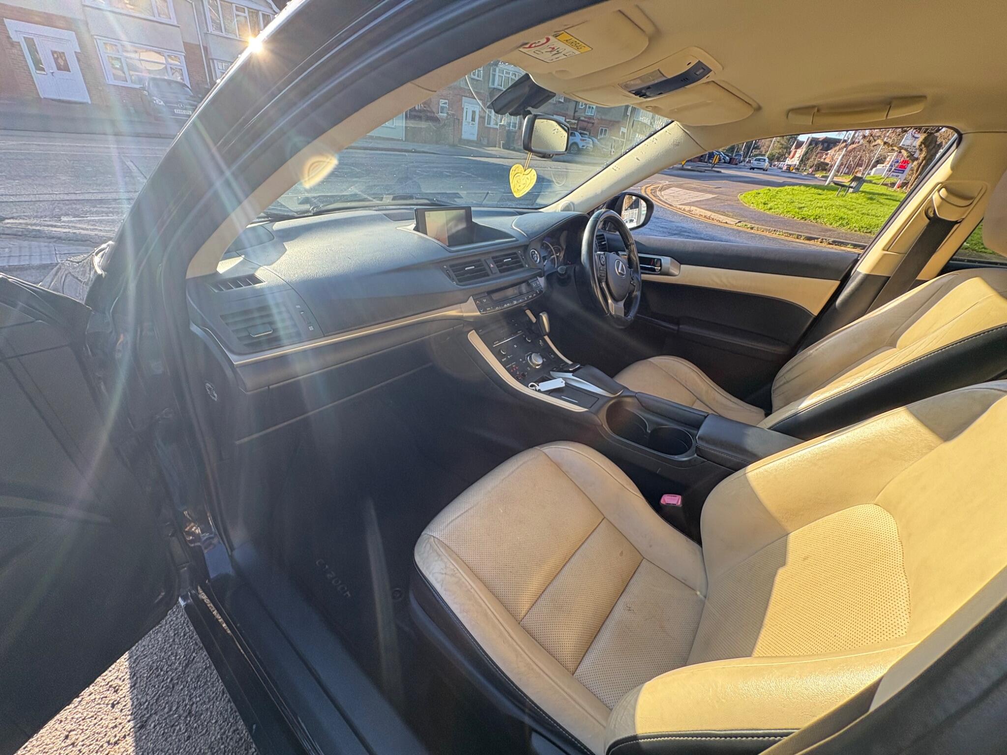 2014 Lexus CT 1.8 200h Luxury CVT Euro 6 (s/s) 5dr • 99,475 miles image 71