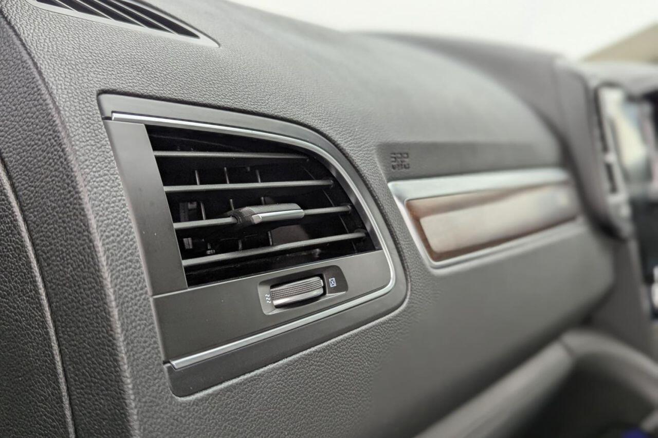 Renault Koleos view 21