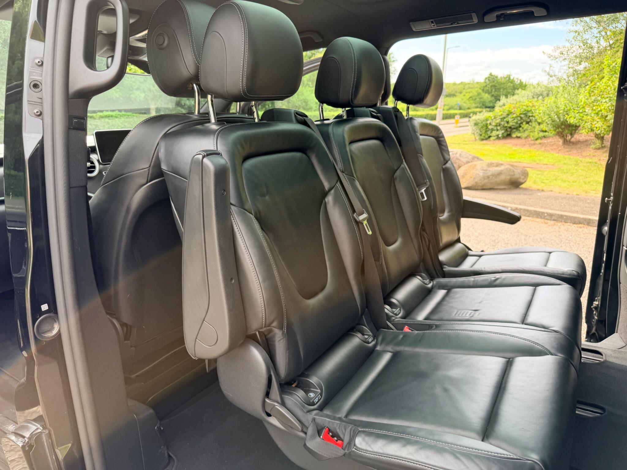 Mercedes-Benz V-Class view 19