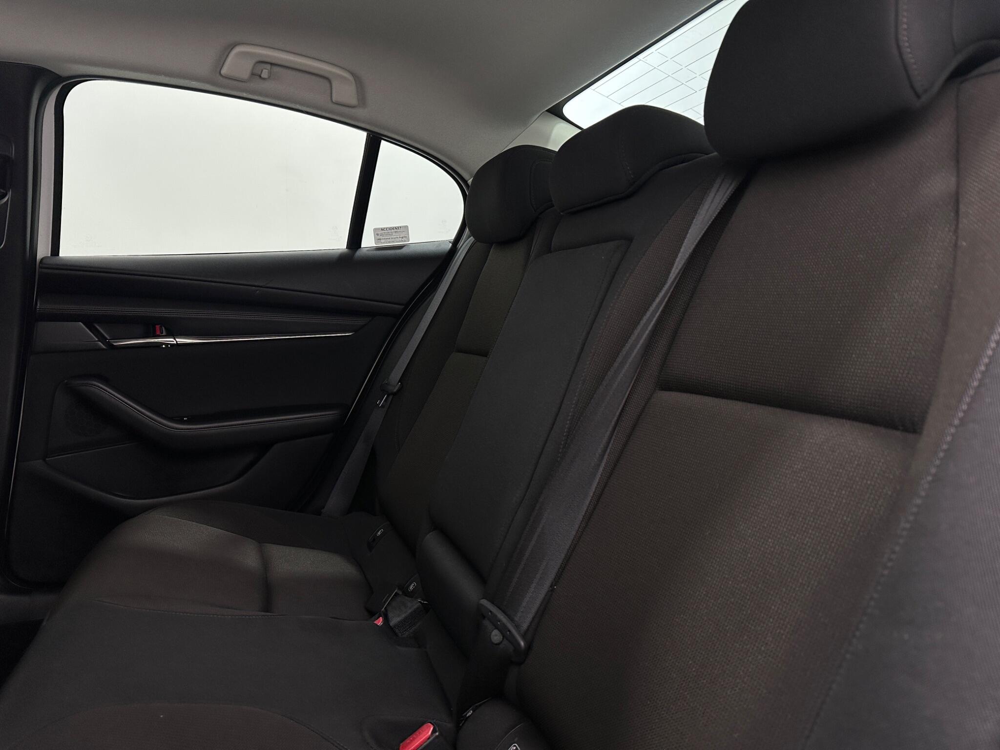 Mazda Mazda3 view 38