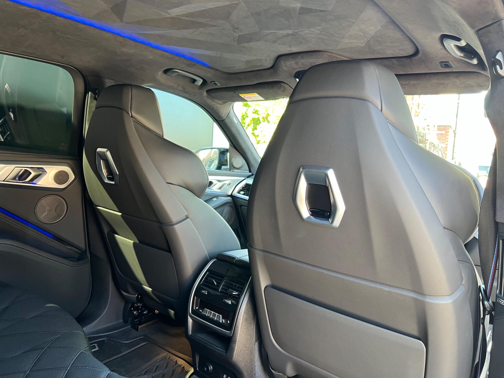 BMW XM view 77