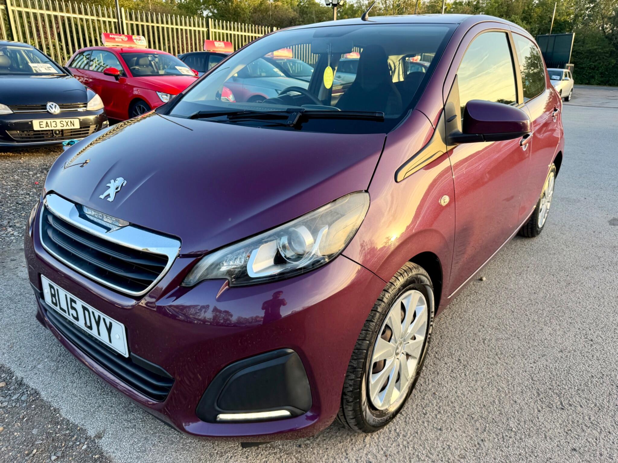 Peugeot 108 view 10