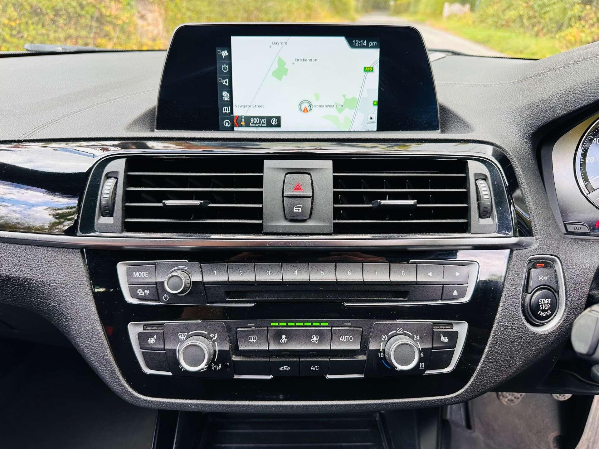 BMW 1 Series view 11