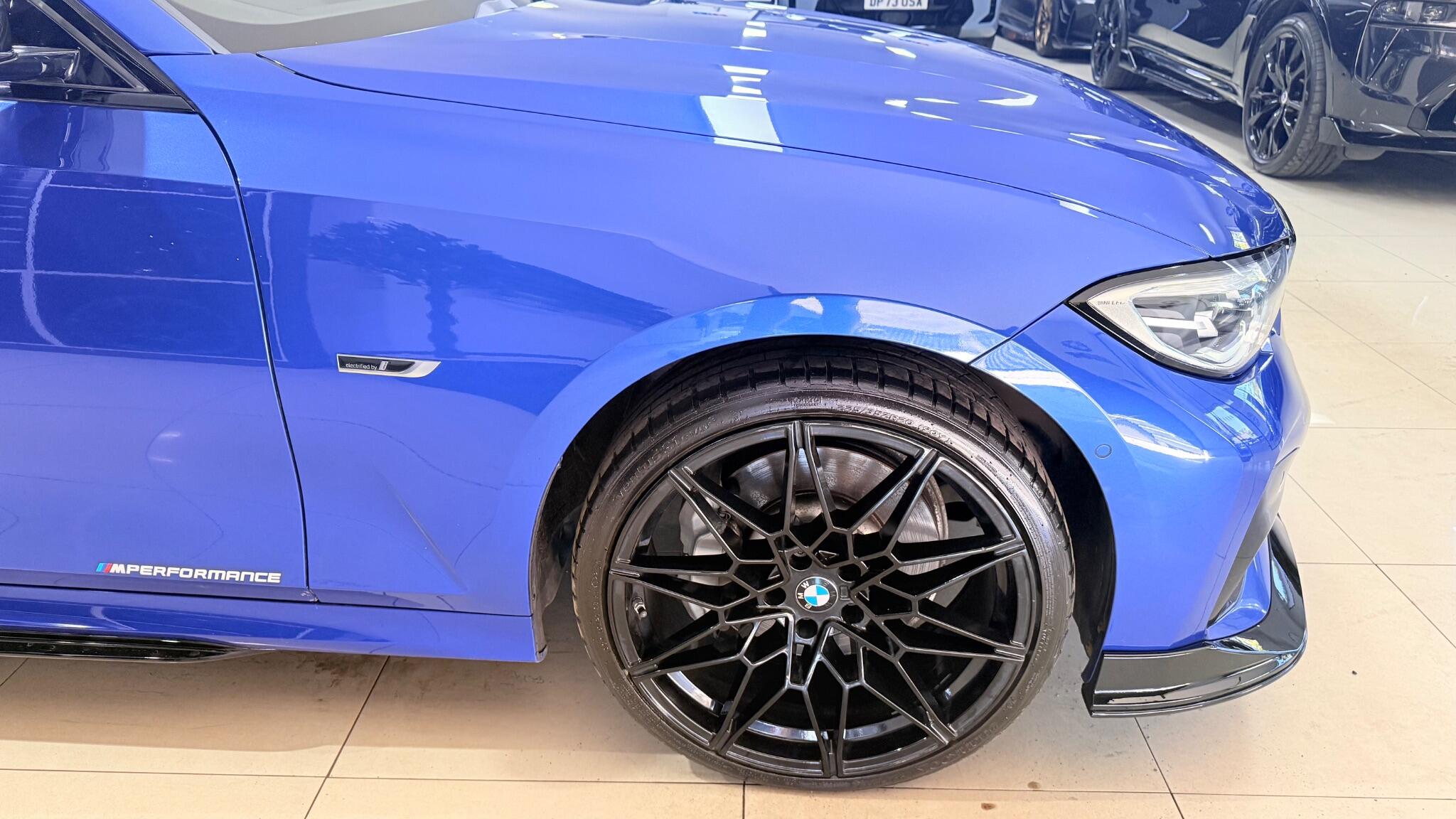 BMW 3 Series view 43