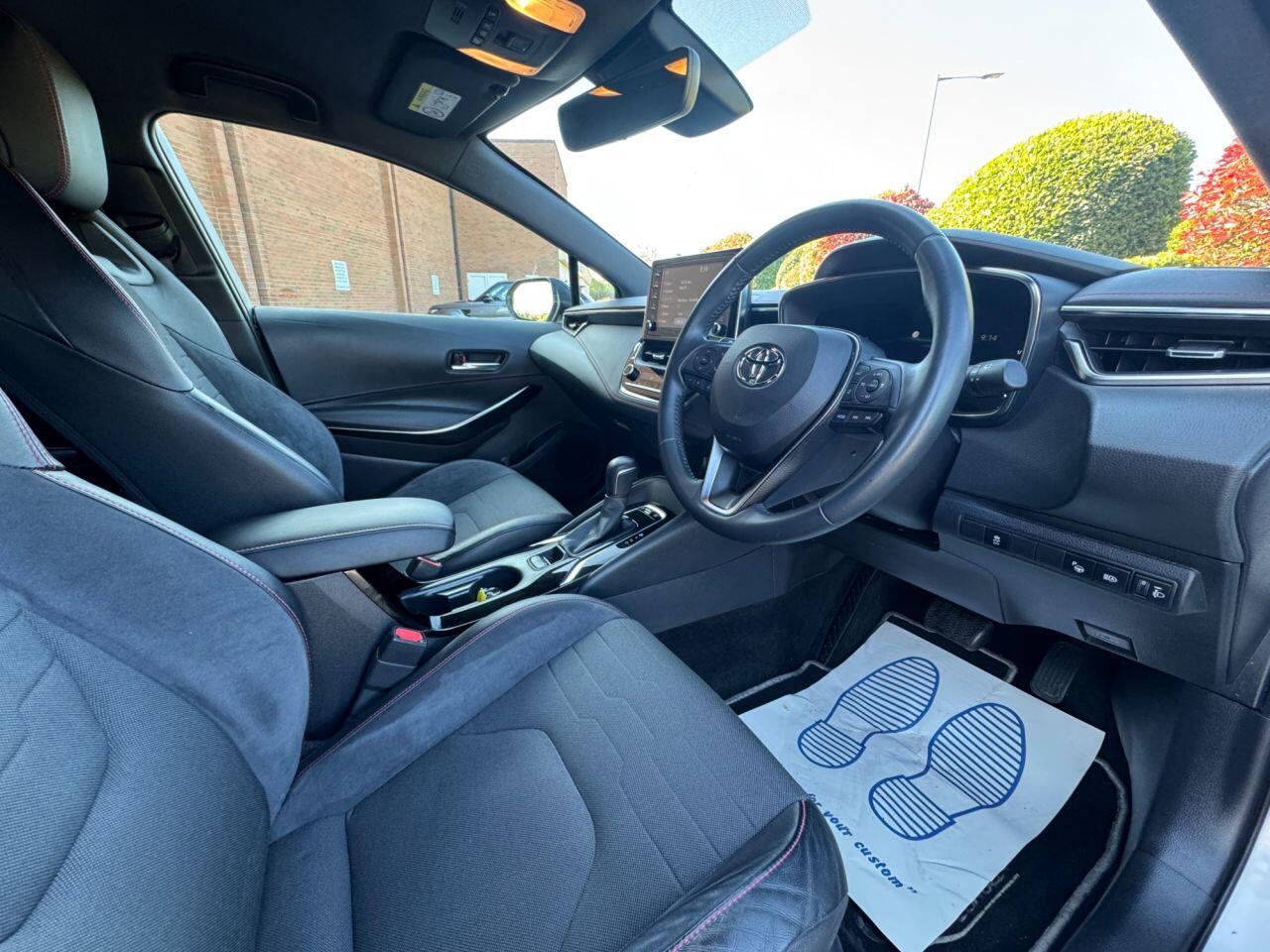Toyota Corolla view 10
