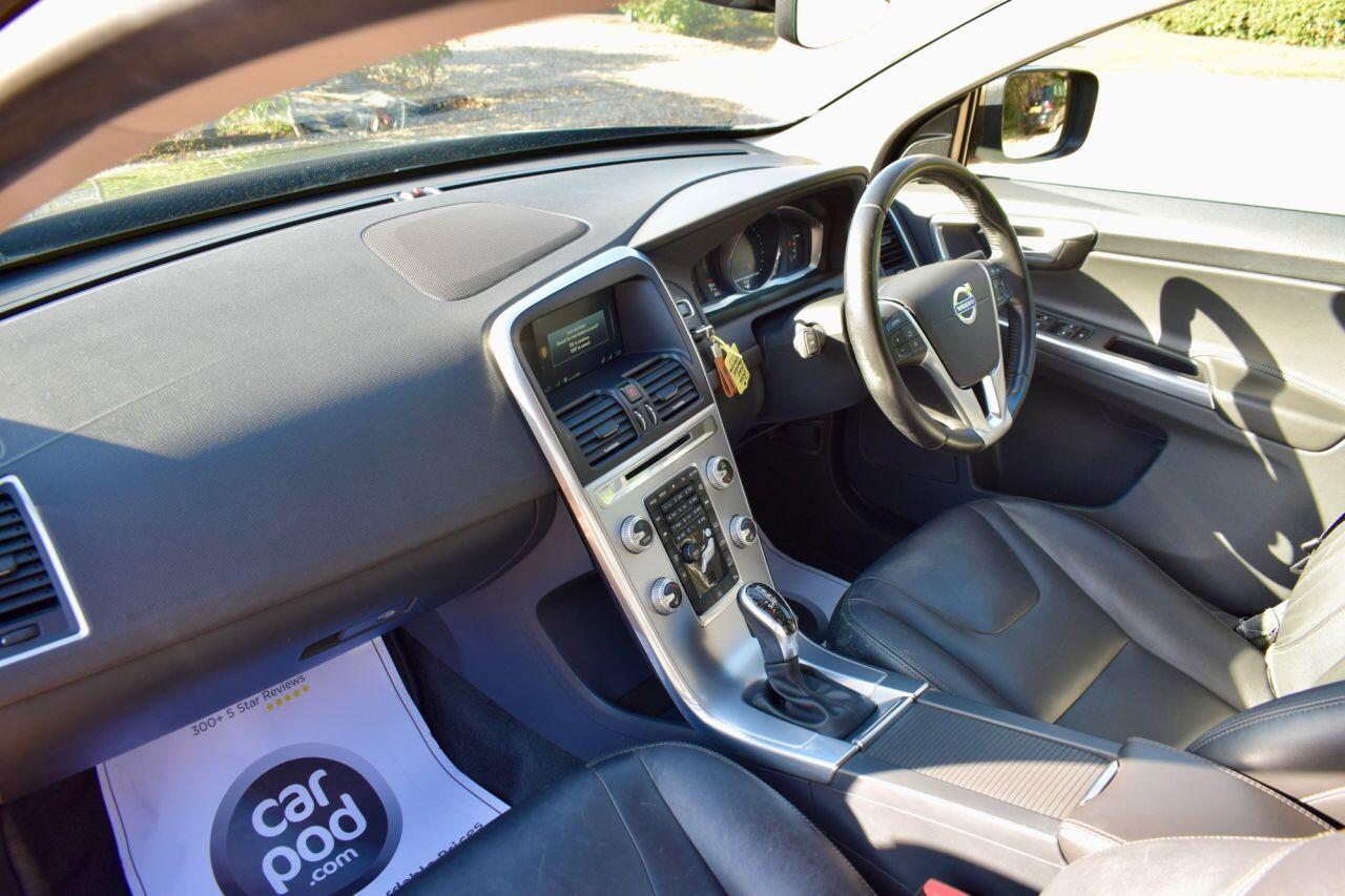 Volvo XC60 view 38