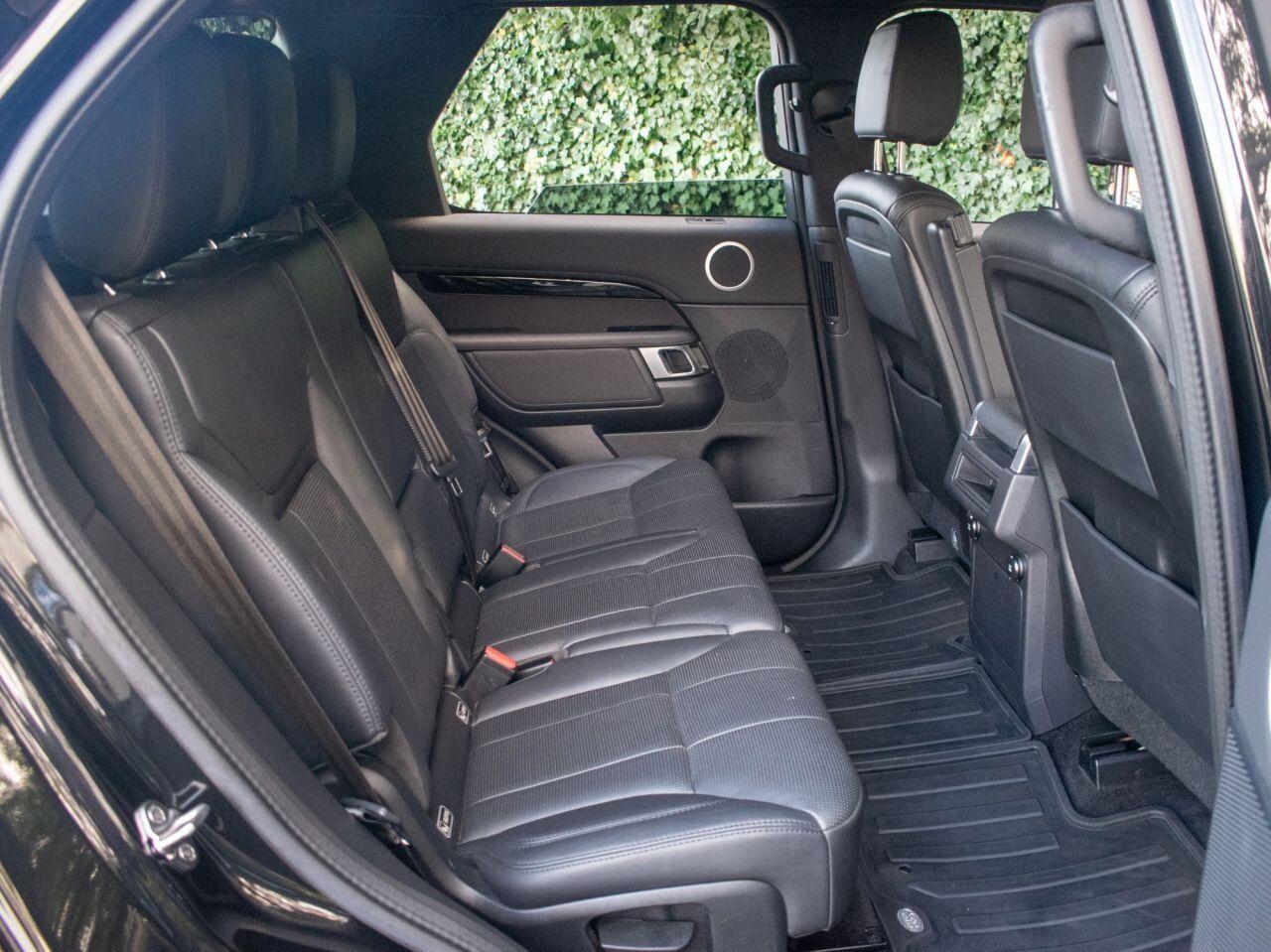 Land Rover Discovery view 8