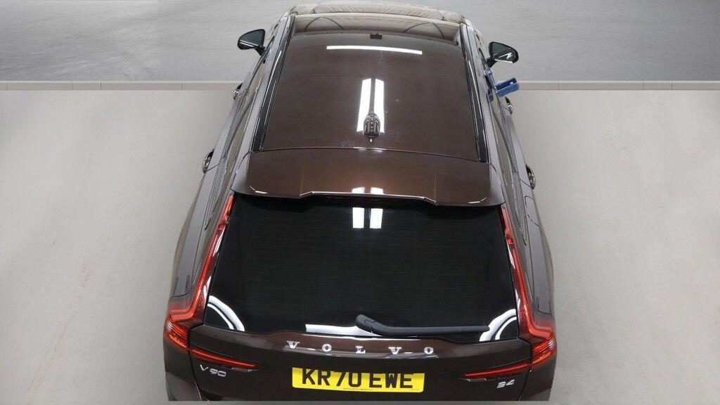 Volvo V90 view 4