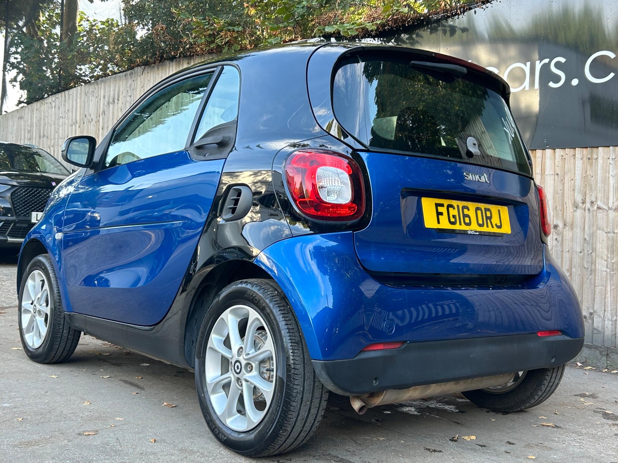 Smart Fortwo view 3