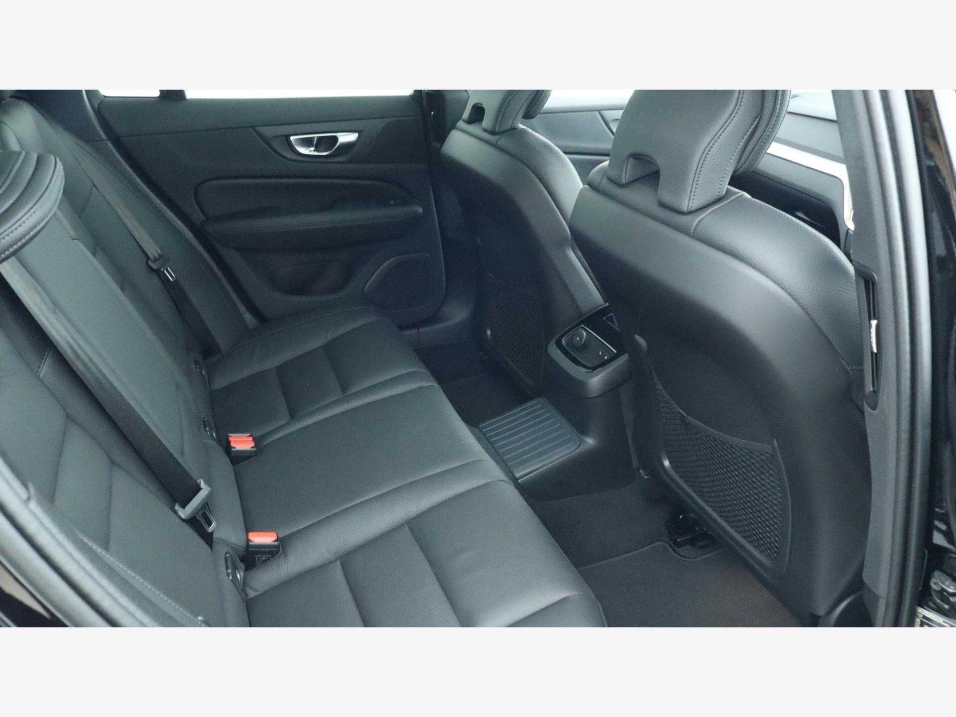 Volvo V60 view 9