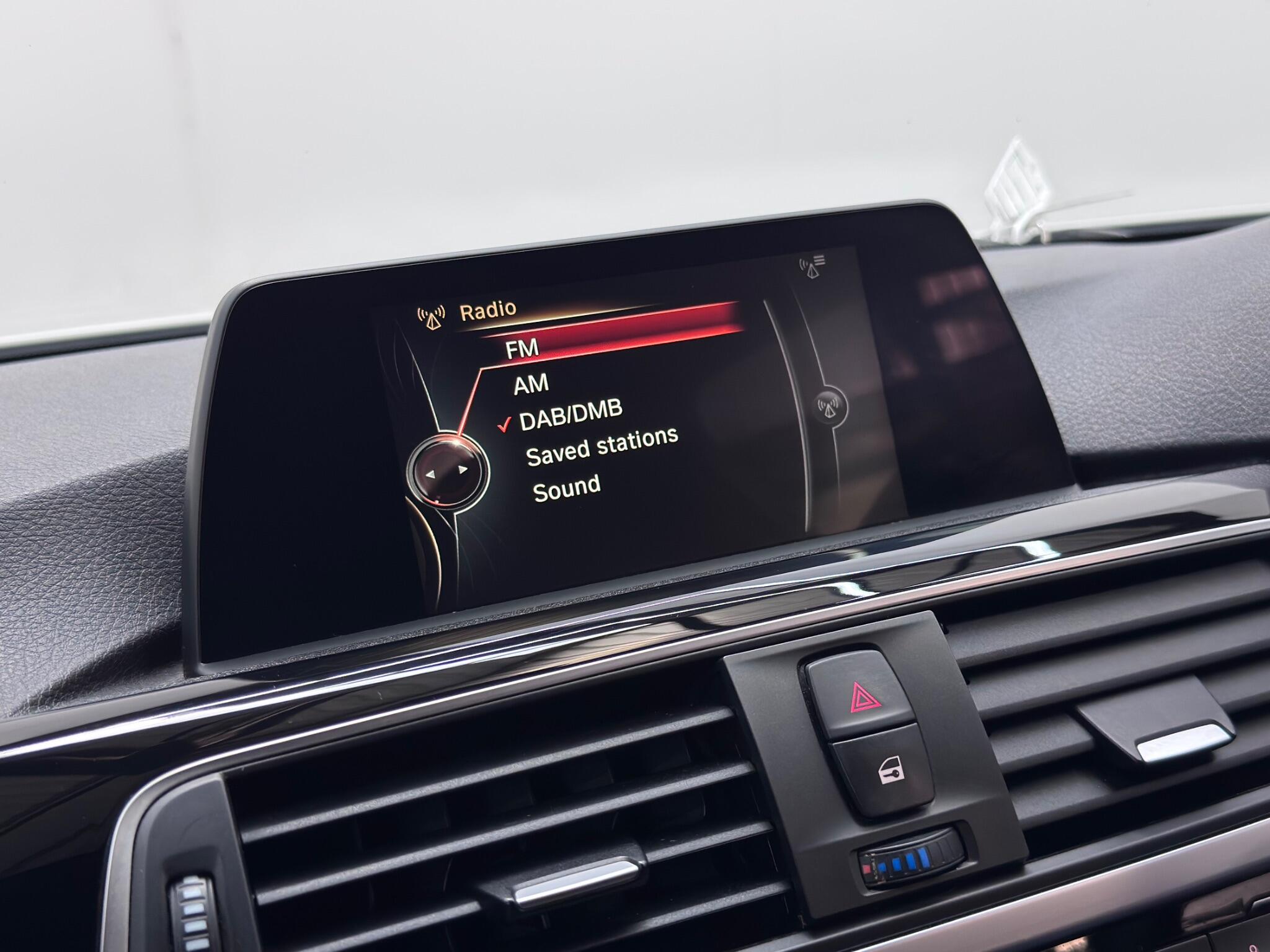 BMW 3 Series view 17