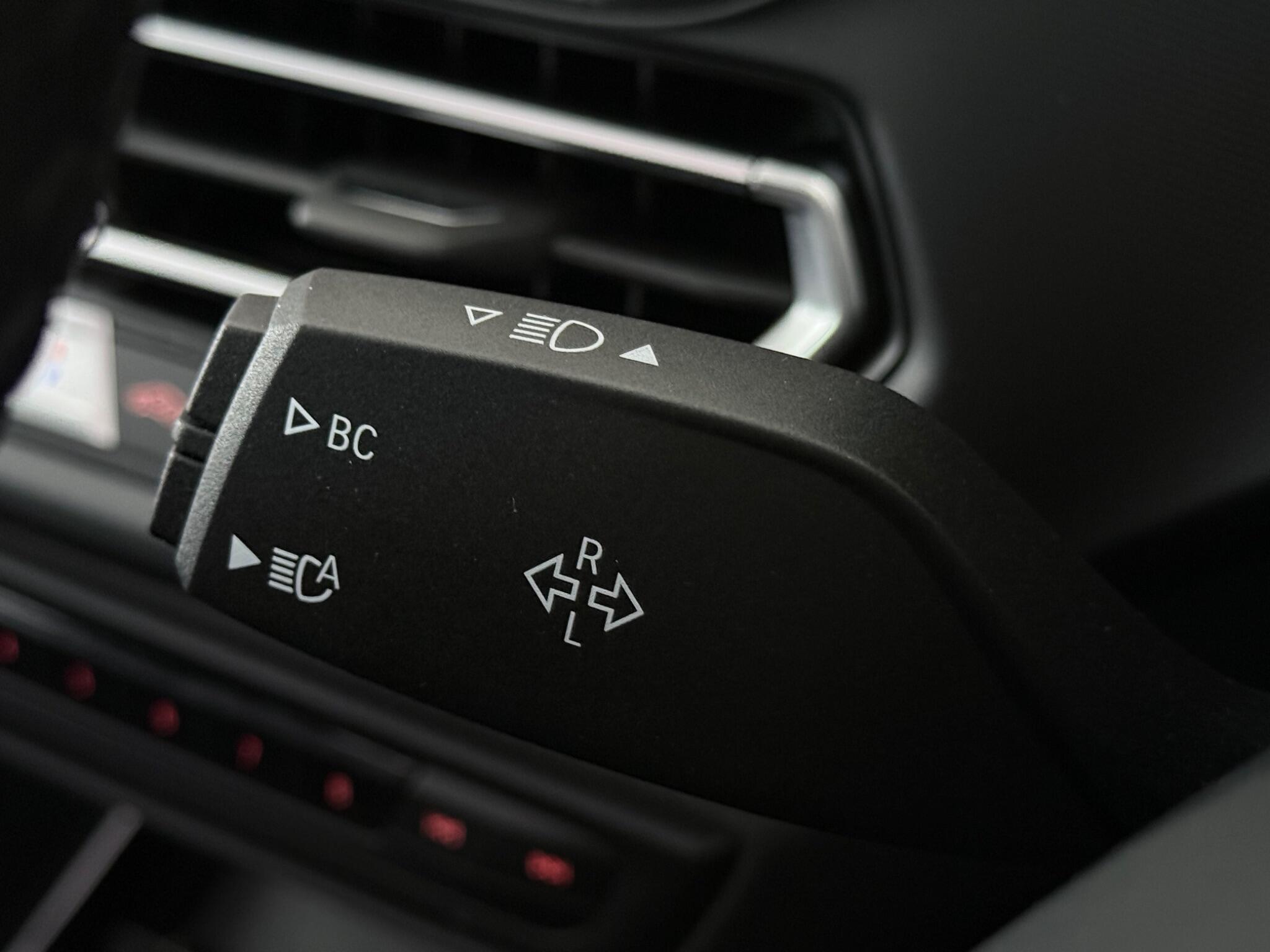 BMW 1 Series view 16
