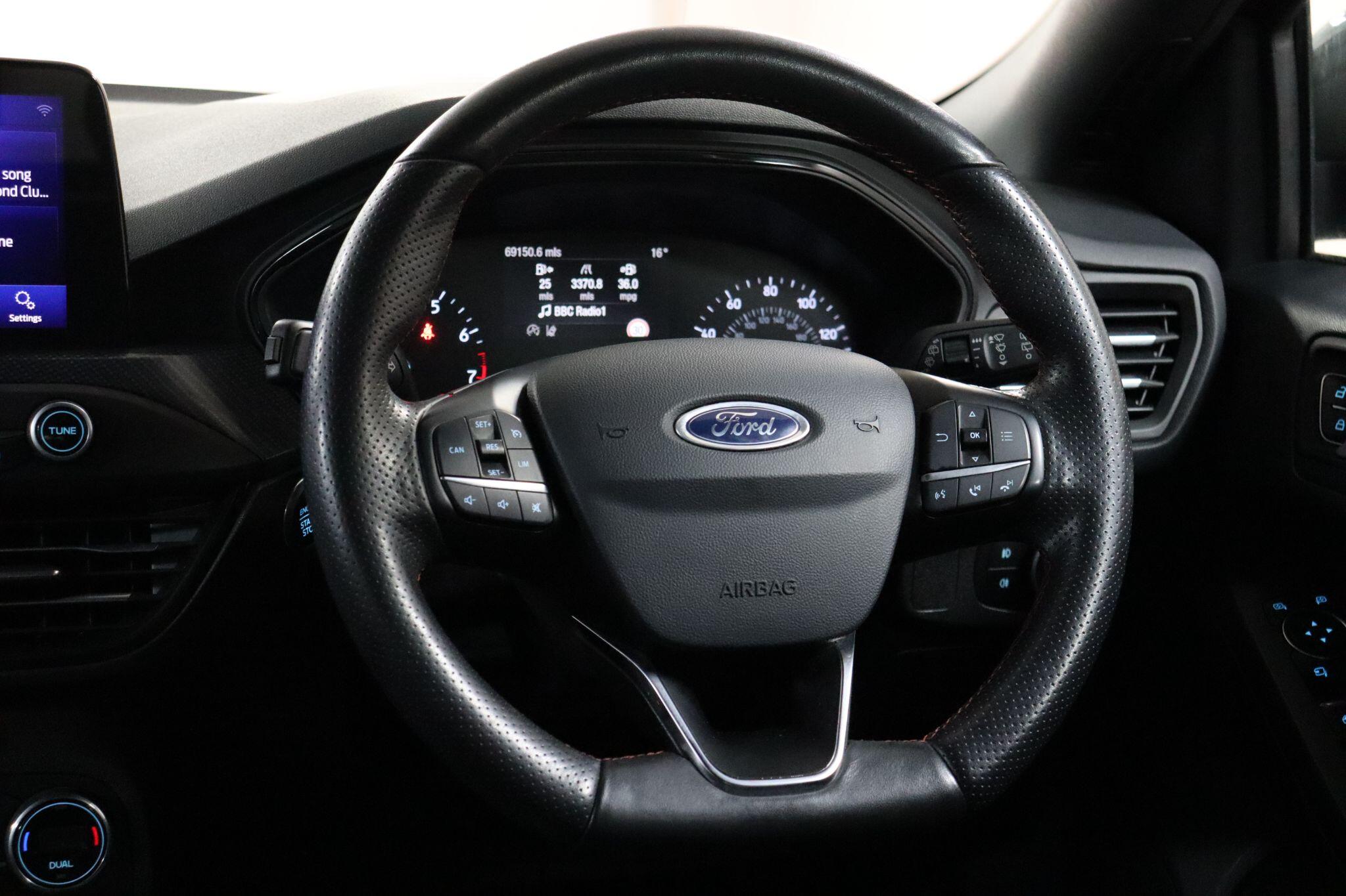 Ford Focus view 46