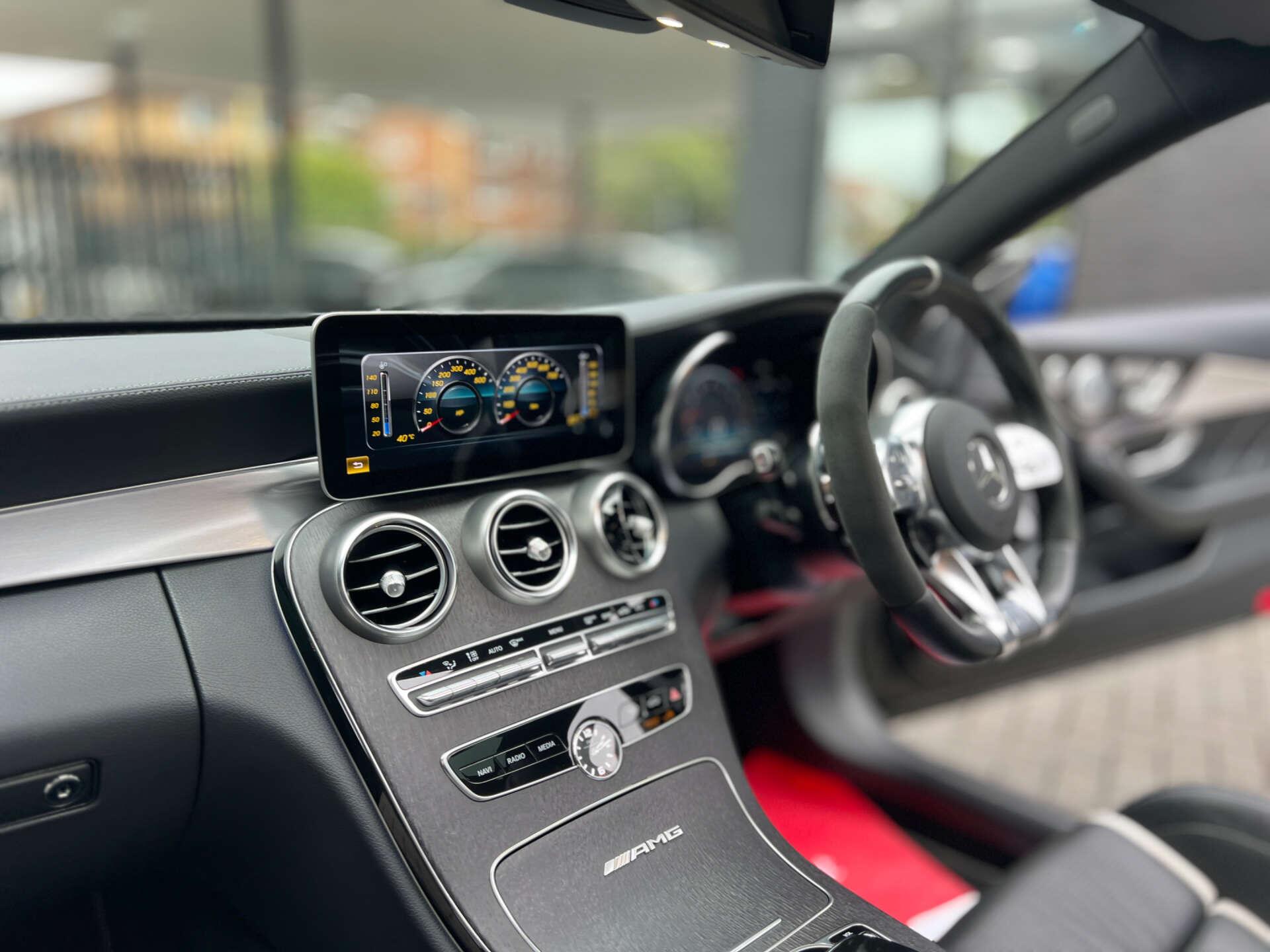 Mercedes-Benz C Class view 21