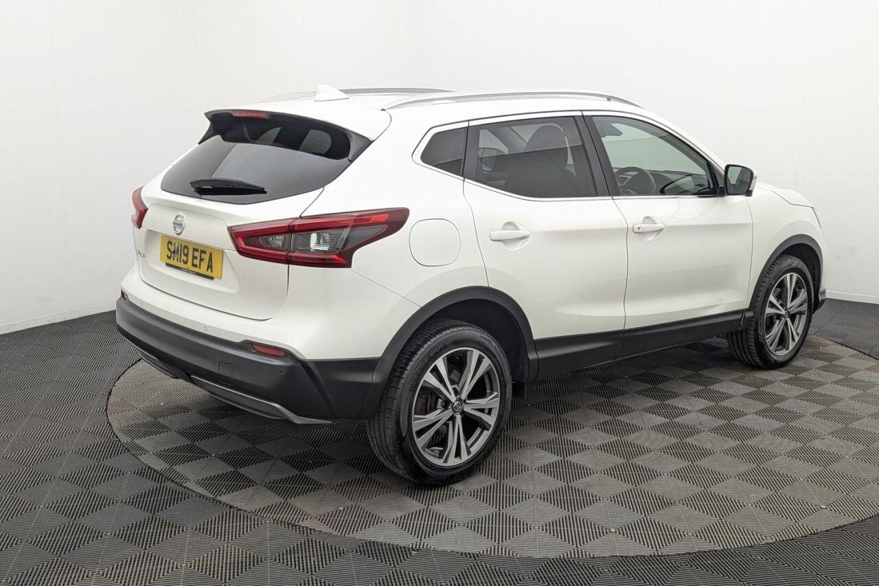 Nissan Qashqai view 45