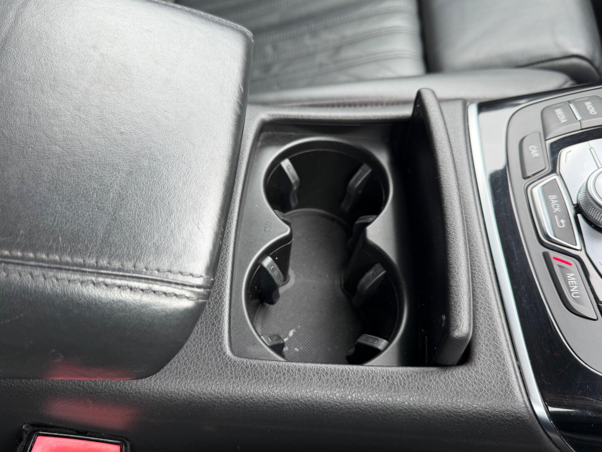 Audi A6 view 43