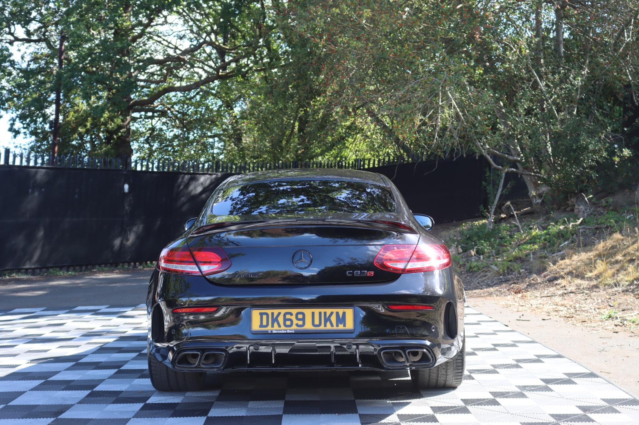Mercedes-Benz C-Class view 19