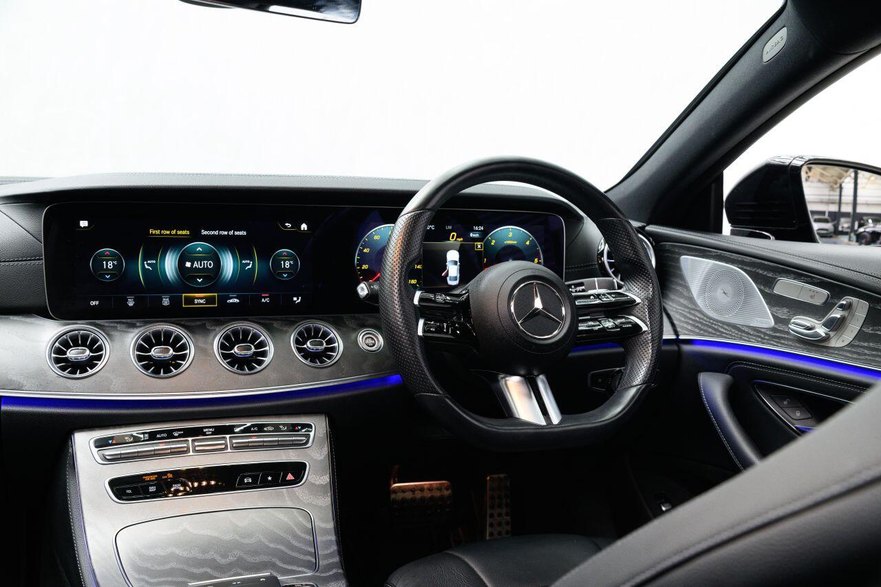 Mercedes-Benz CLS view 35