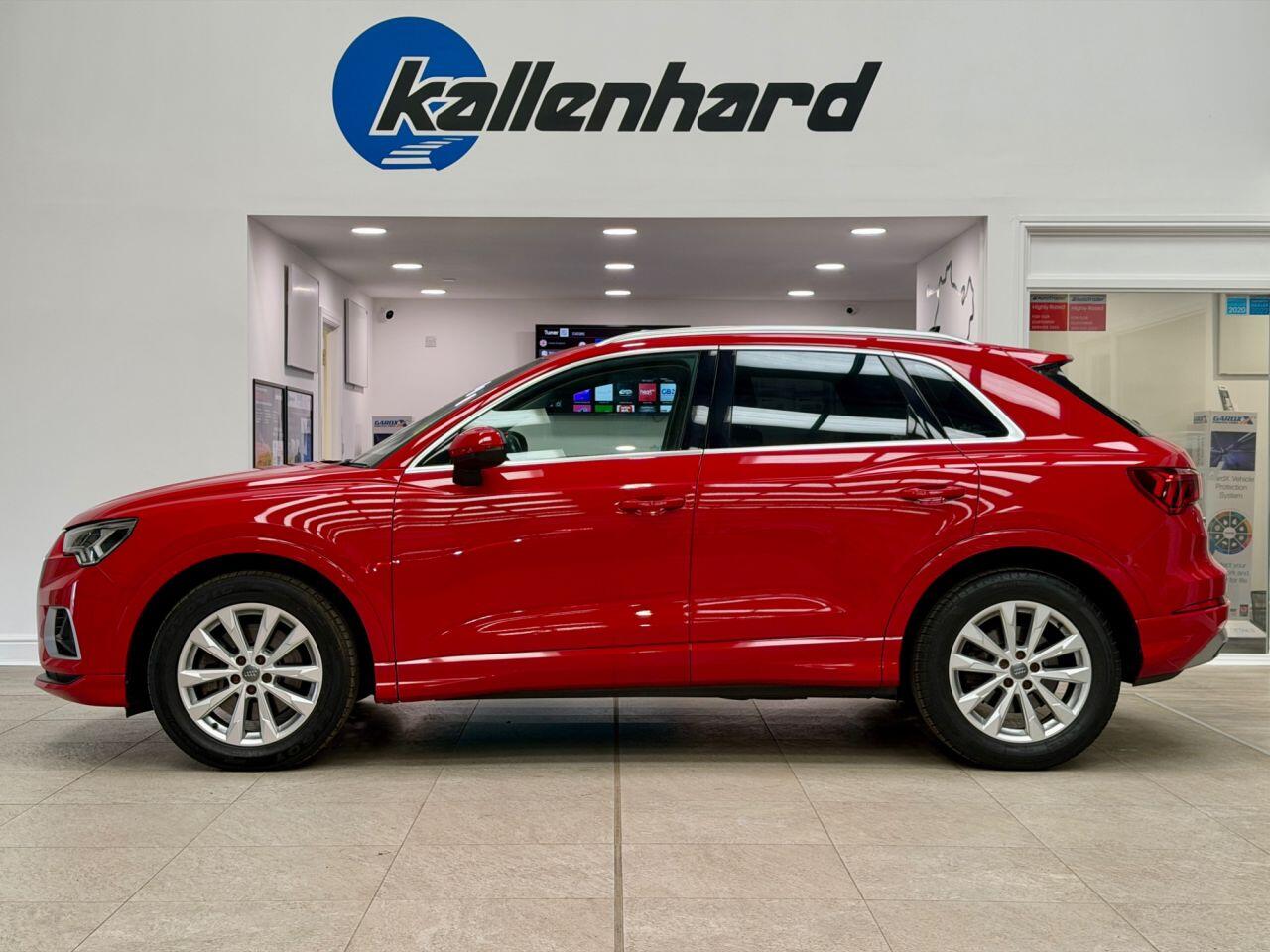 Audi Q3 view 2
