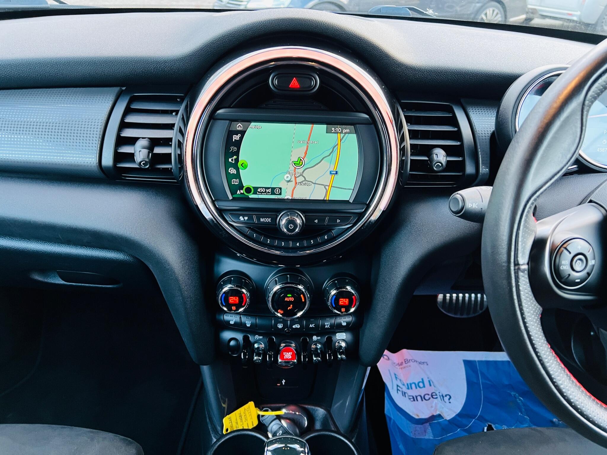 2020 MINI Hatch 1.5 Cooper Sport Steptronic Euro 6 (s/s) 5dr • 44,000 miles image 16